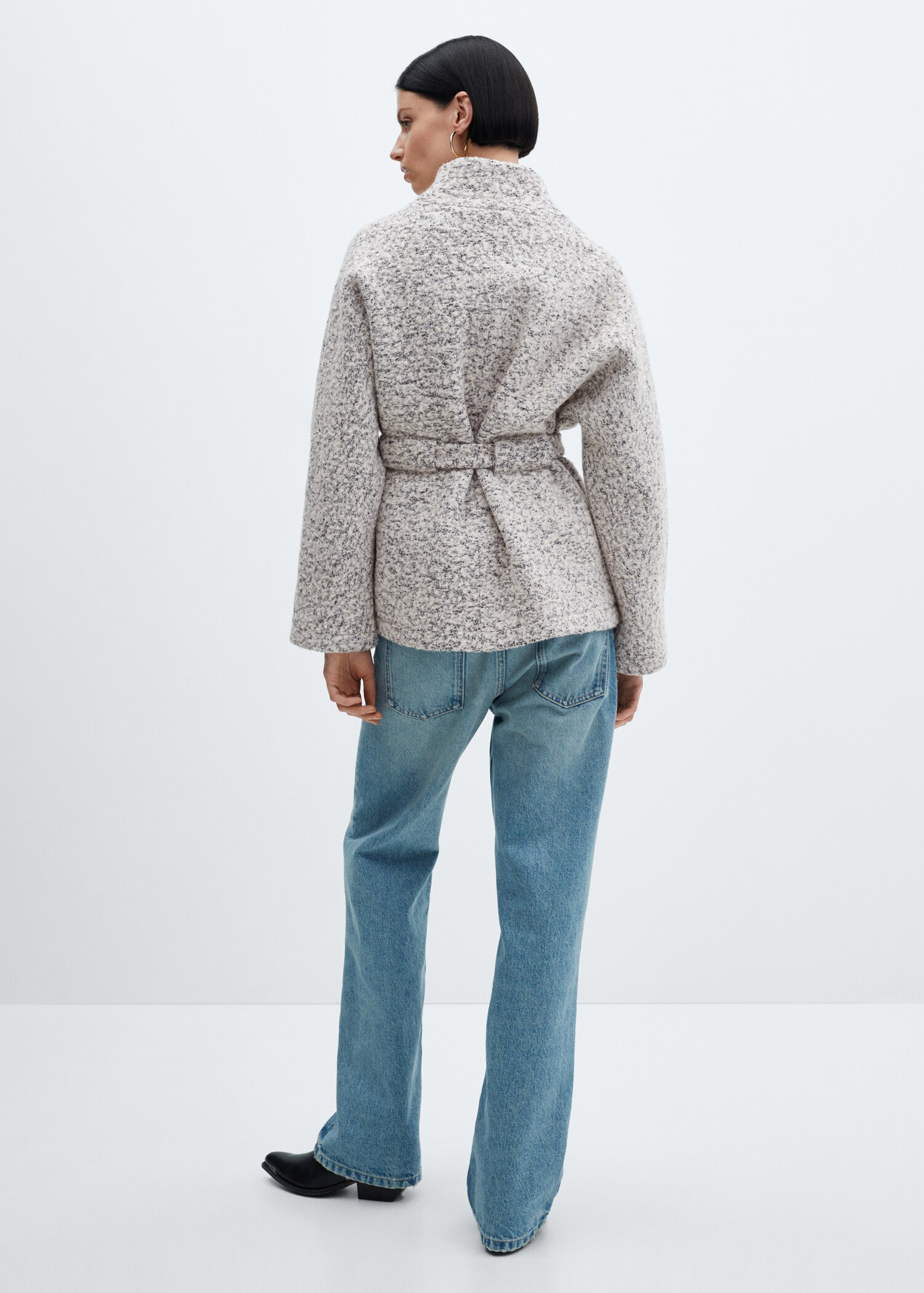 Wool-blend jacket with belt - Reverse of the article