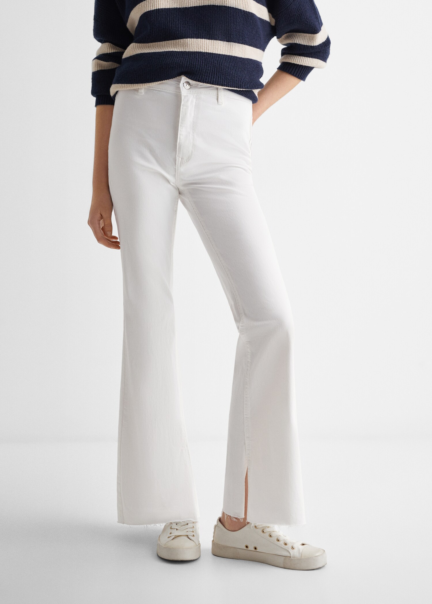 Flared jeans with opening - Details of the article 6