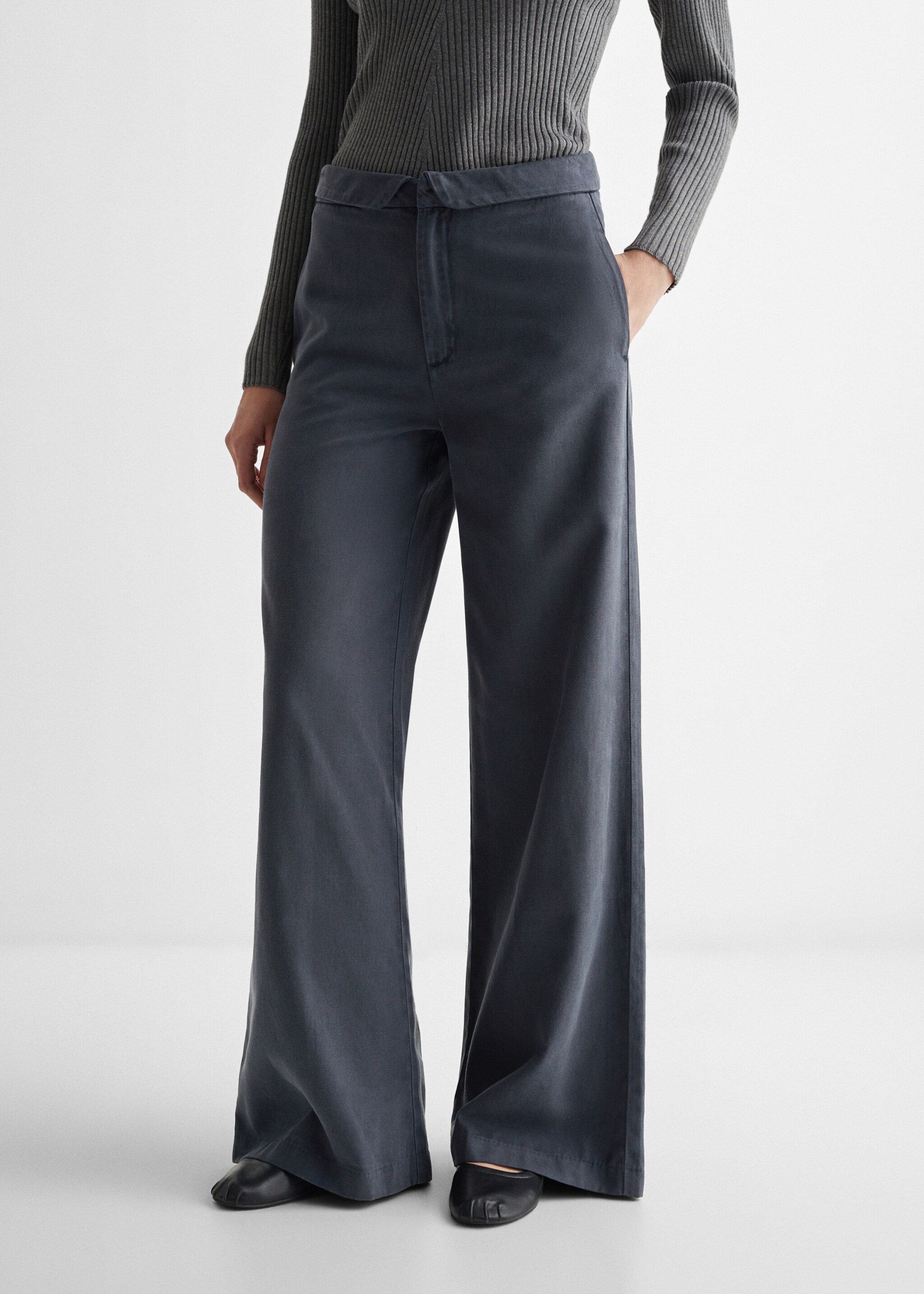Broek met omgeslagen tailleband - Detail van het artikel 6