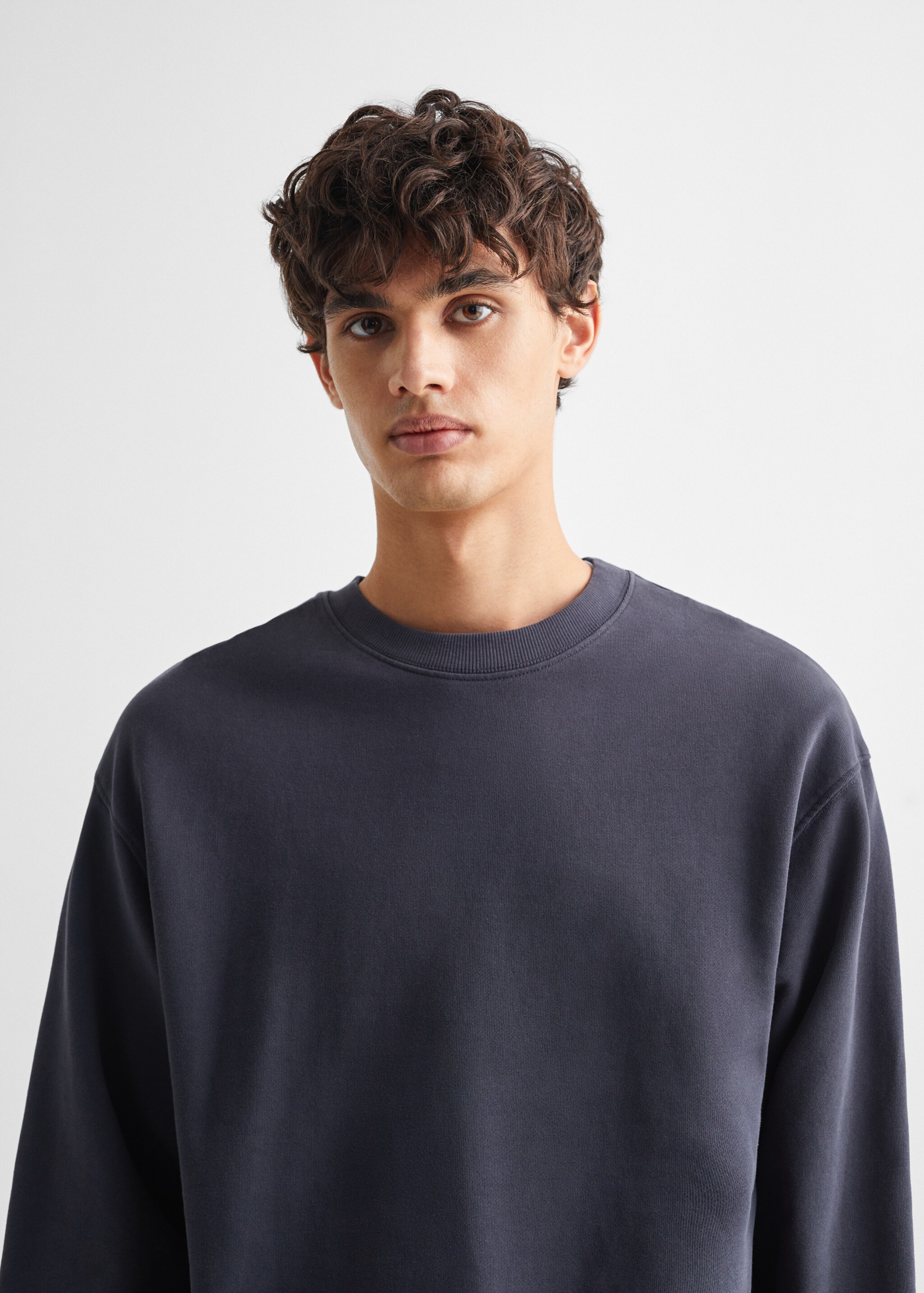 Baumwoll-Sweatshirt - Detail des Artikels 1, Marineblau. Ref: 67052913-00.