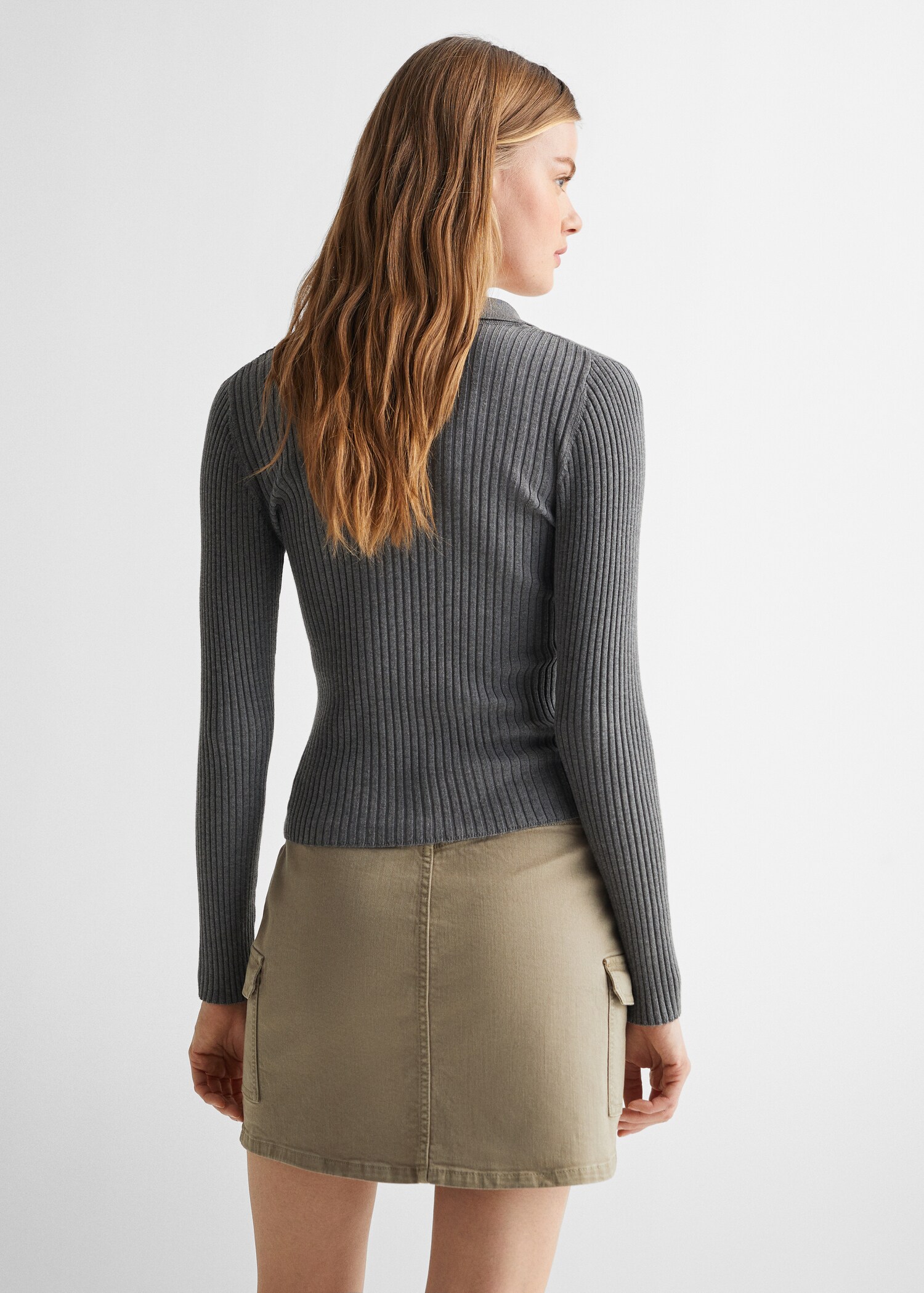 Gerippter Pullover mit Poloshirt-Kragen - Rückseite des Artikels