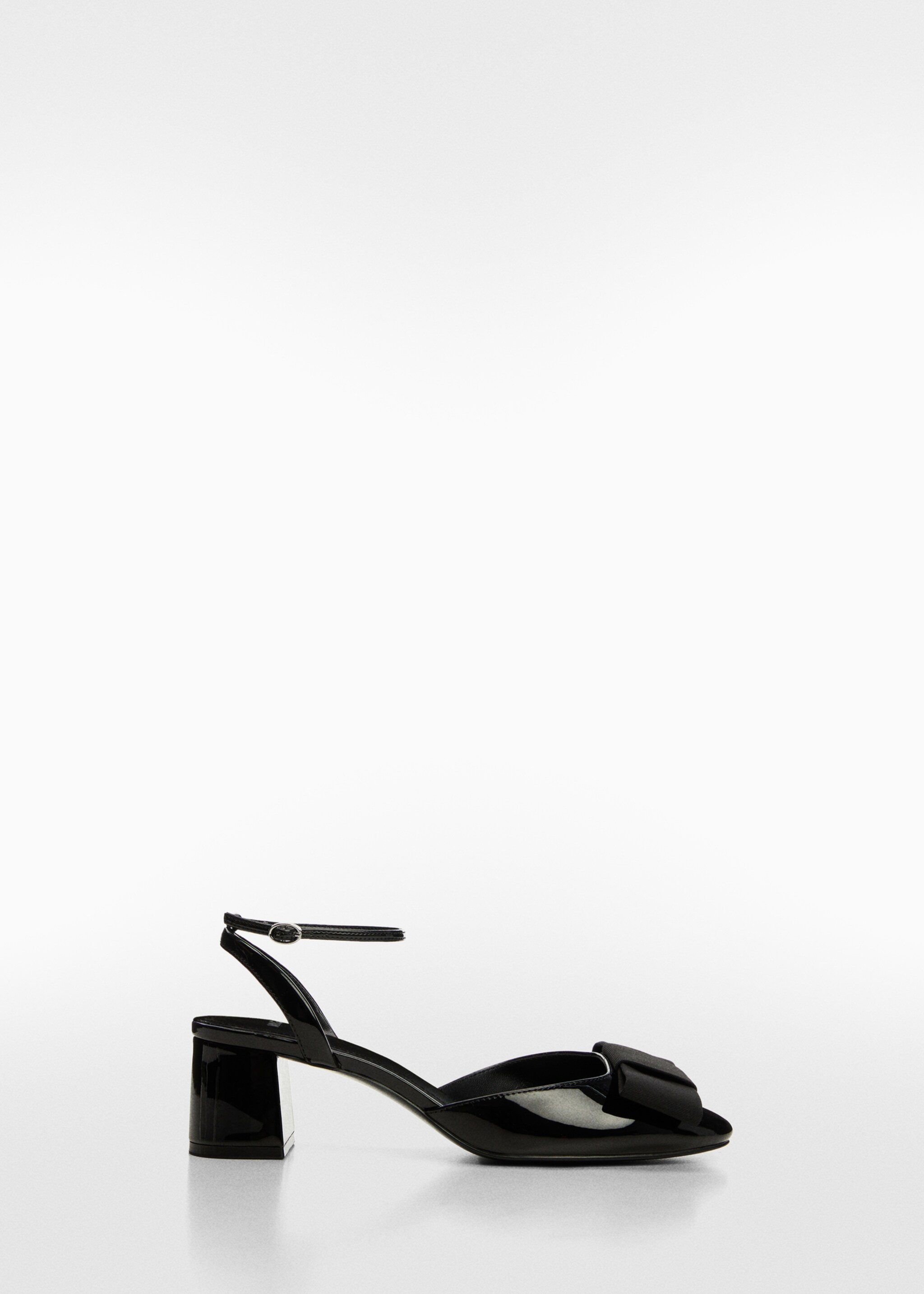 Schuh in Lackleder-Optik mit Schleife - Artikel ohne Model