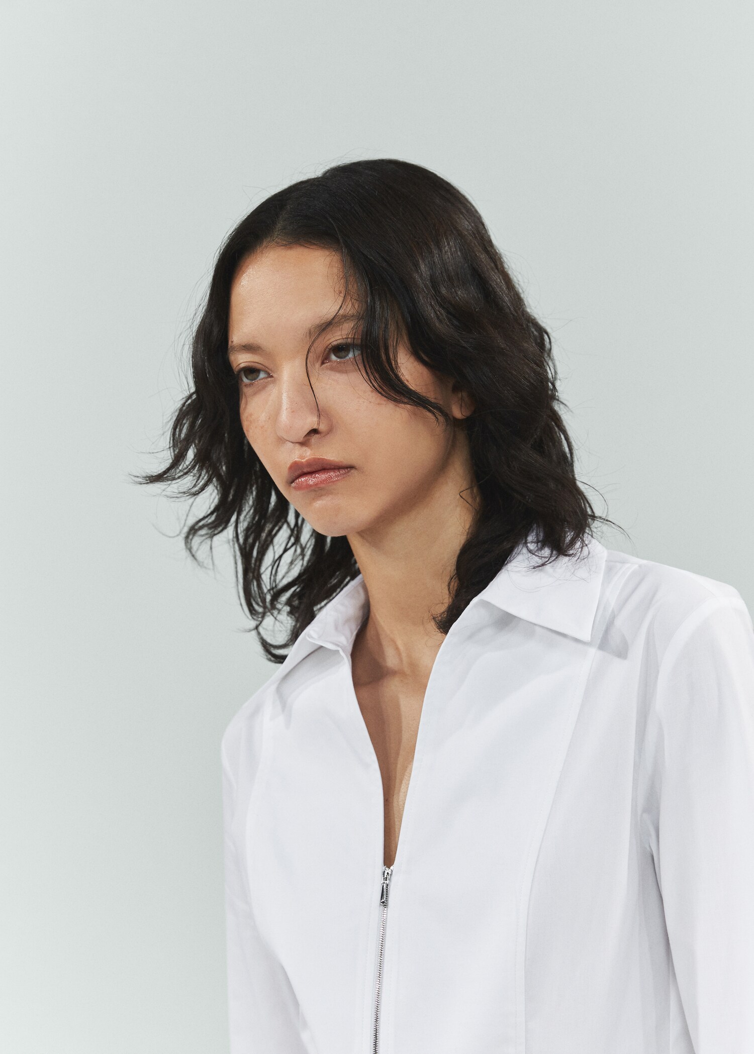 Fitted cotton zipper shirt - Details of the article 1