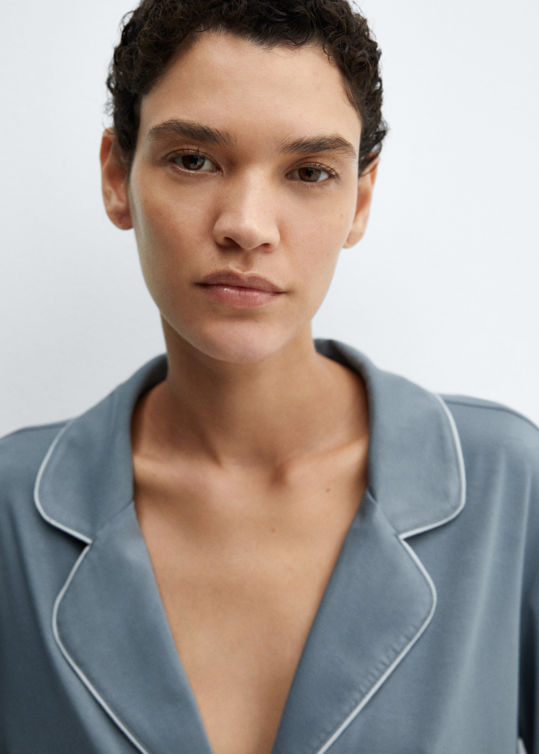 Pyjama shirt with trim - Details of the article 1, Ink Blue. Ref: 67054020-00.