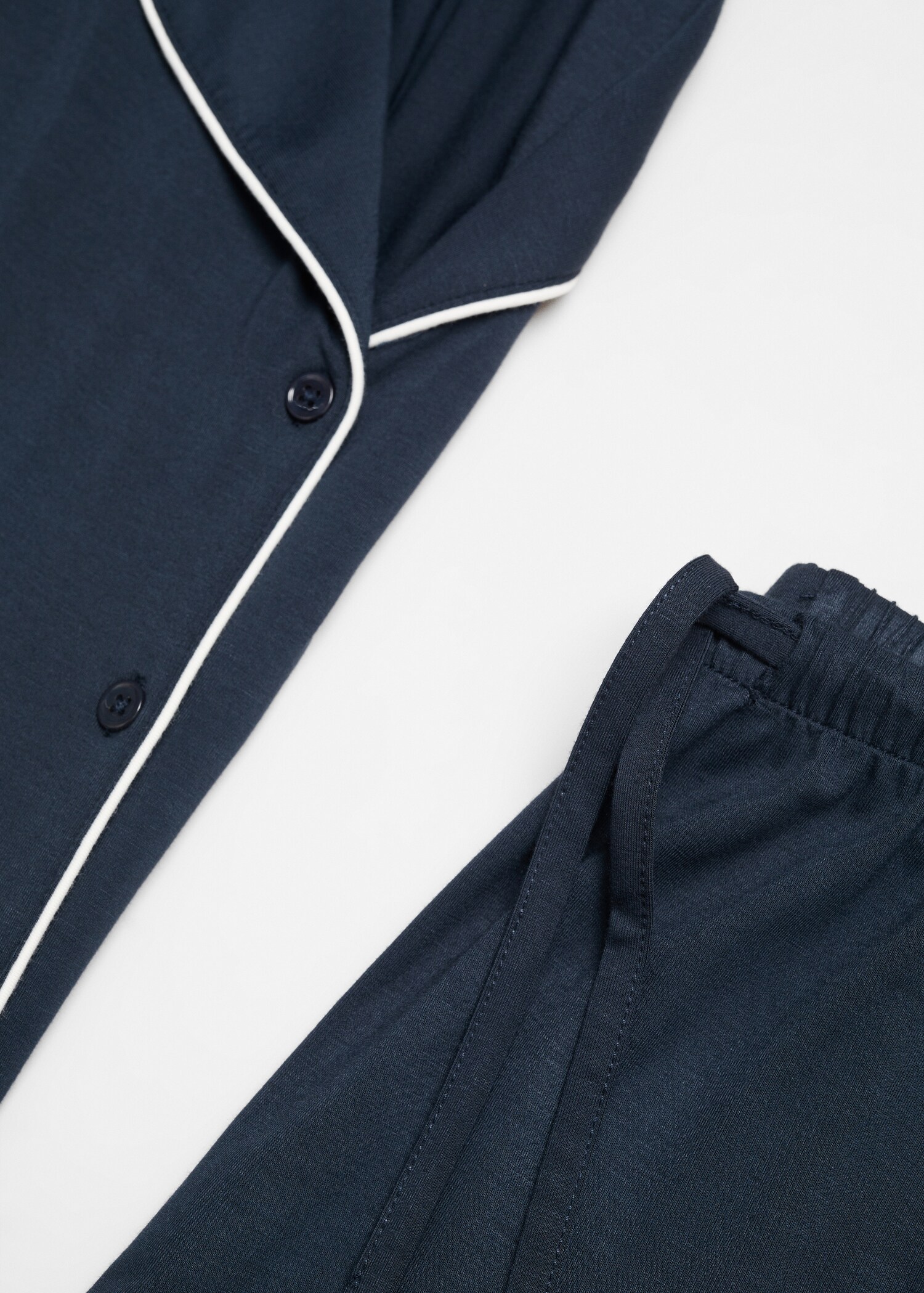 Pyjama shirt with trim - Details of the article 8