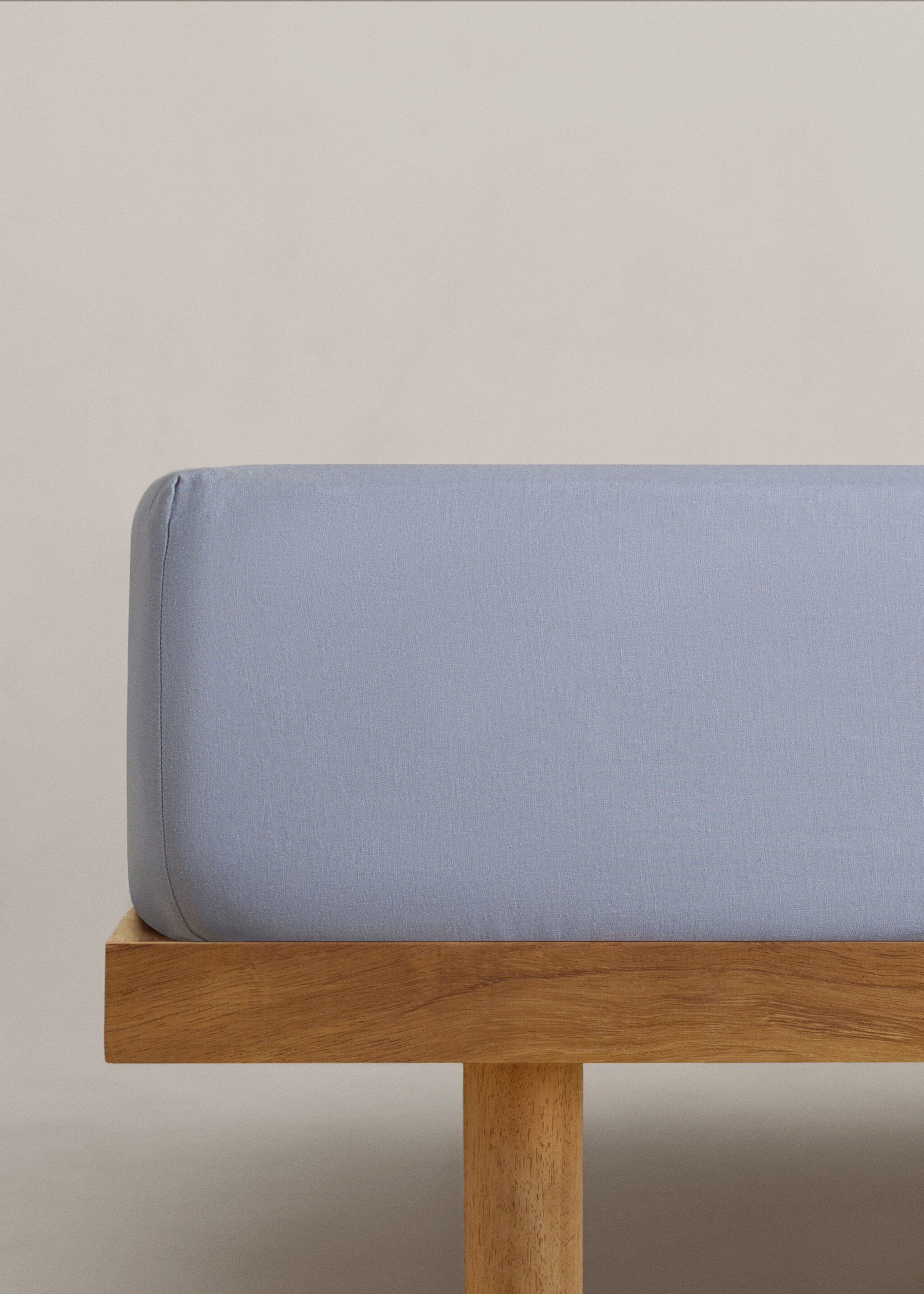 100% linen fitted sheet for queen bed - Article without model, Indigo Blue. Ref: 67054027-00.