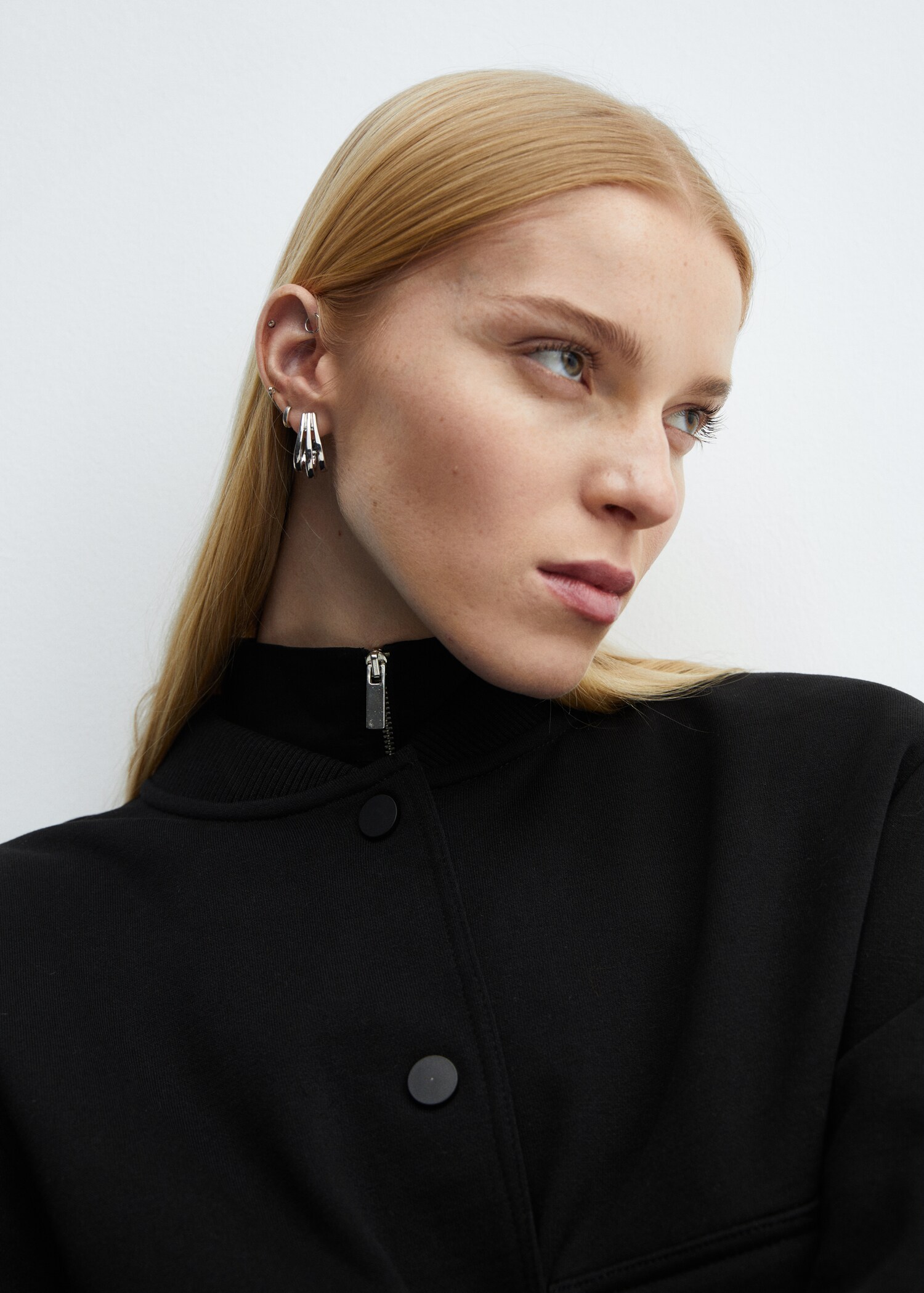 Cotton bomber jacket - Details of the article 1
