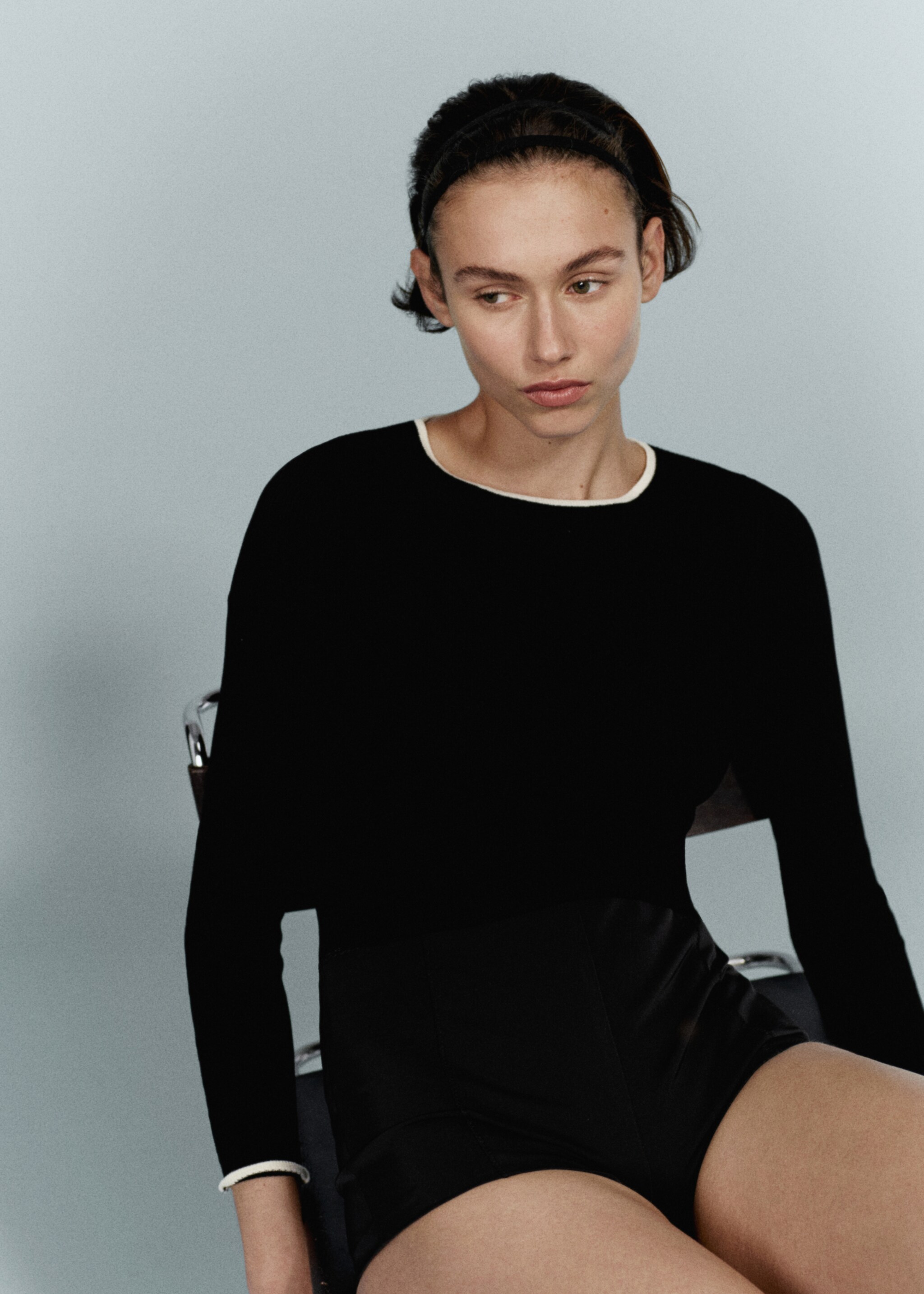 Jersei rivet contrast - Detall de l'article 6, Negre. Ref: 67054034-00.