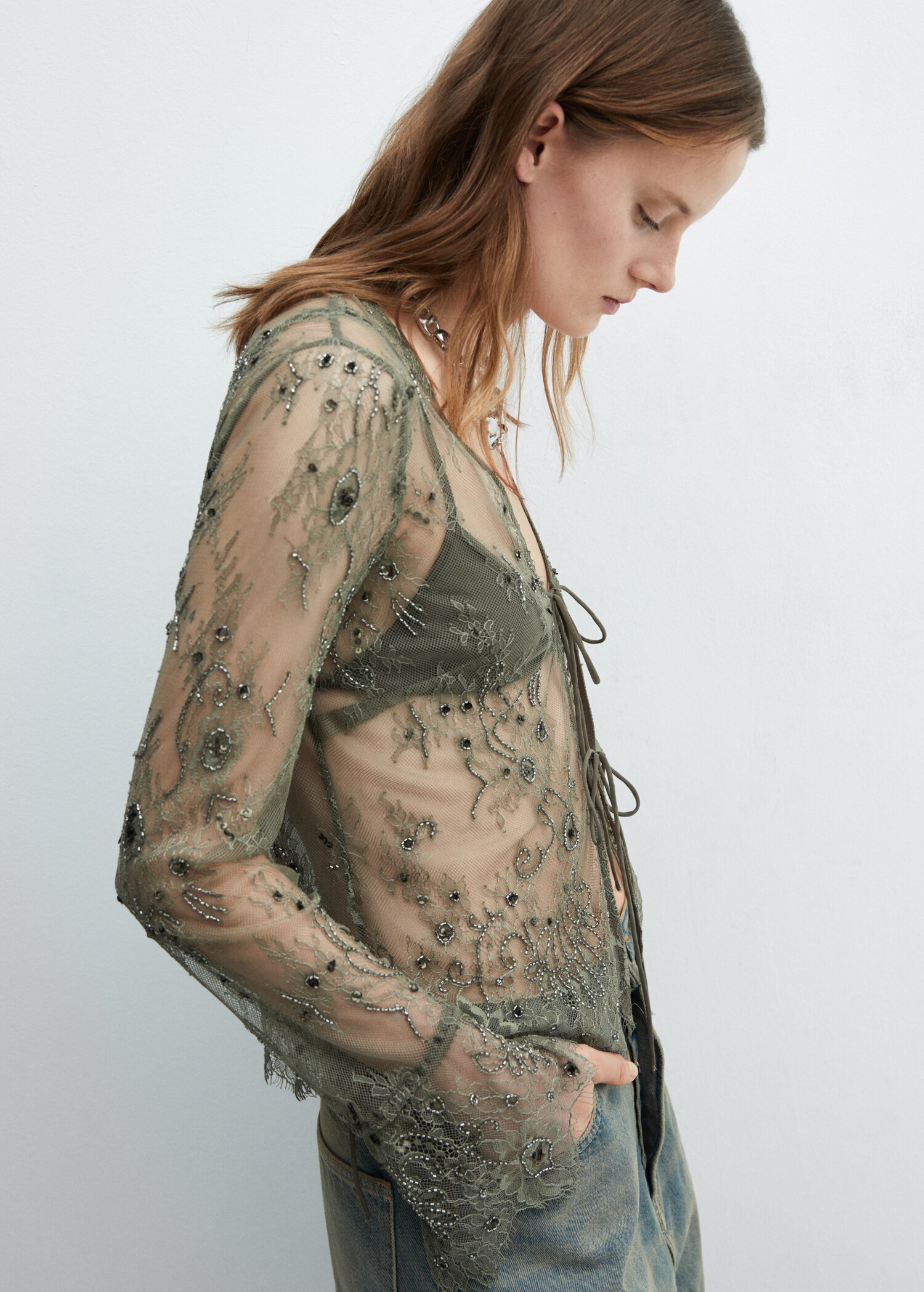 Lace appliqué blouse - Details of the article 2