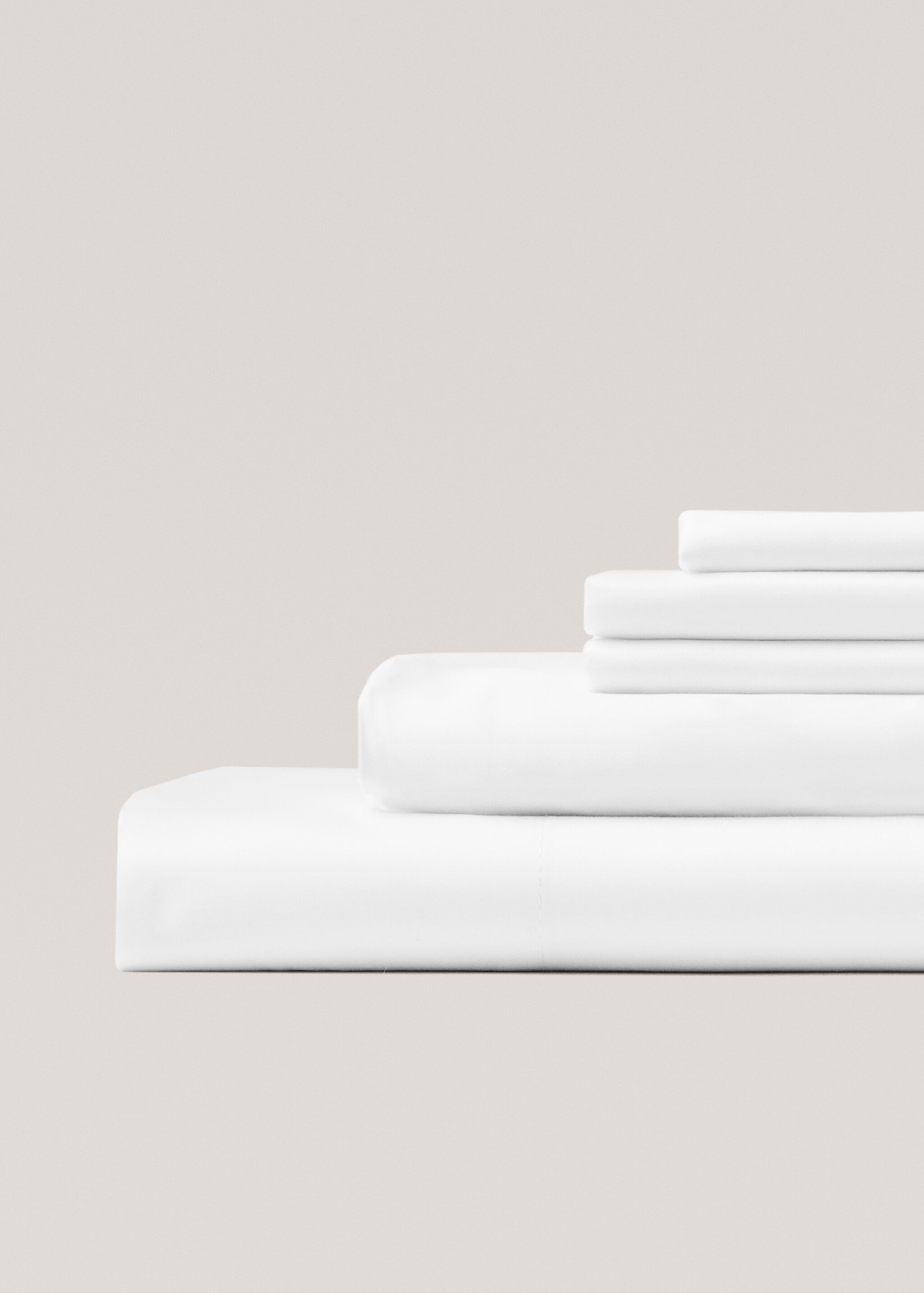 Satin fitted sheet for queen bed - Medium plane, White. Ref: 67054053-00.