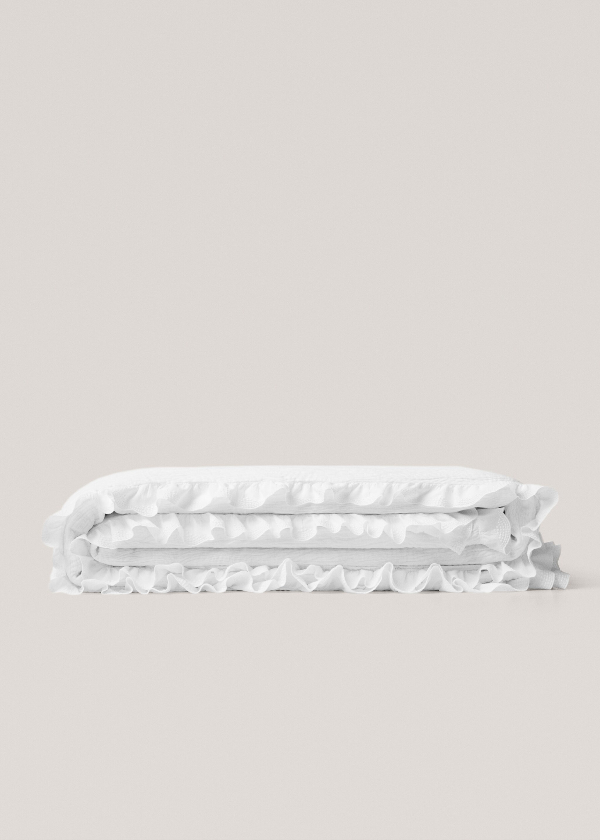 Ruffled jacquard cotton quilt - Article without model, White. Ref: 67054065-00.