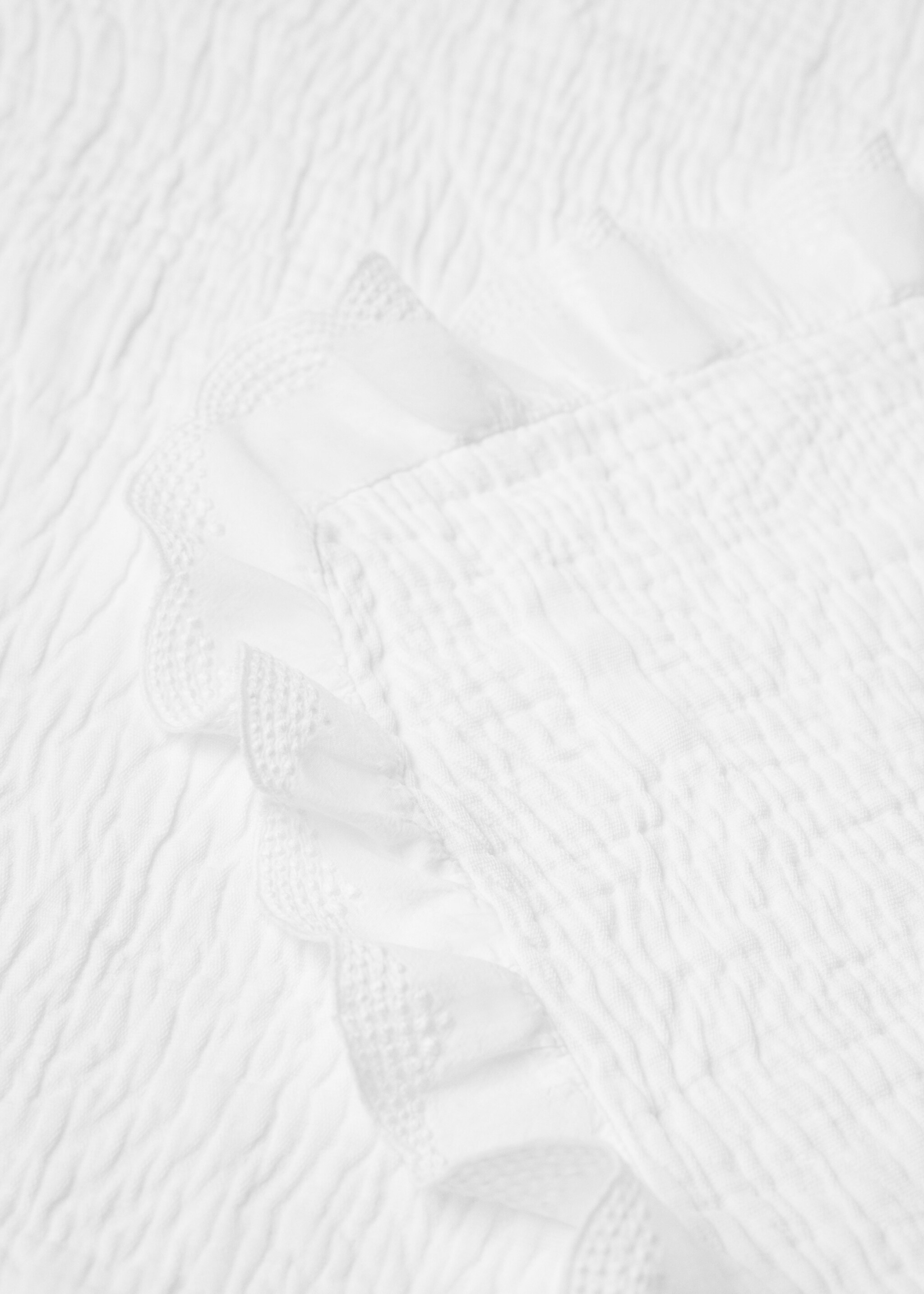 Ruffled jacquard cotton quilt - Details of the article 1, White. Ref: 67054065-00.