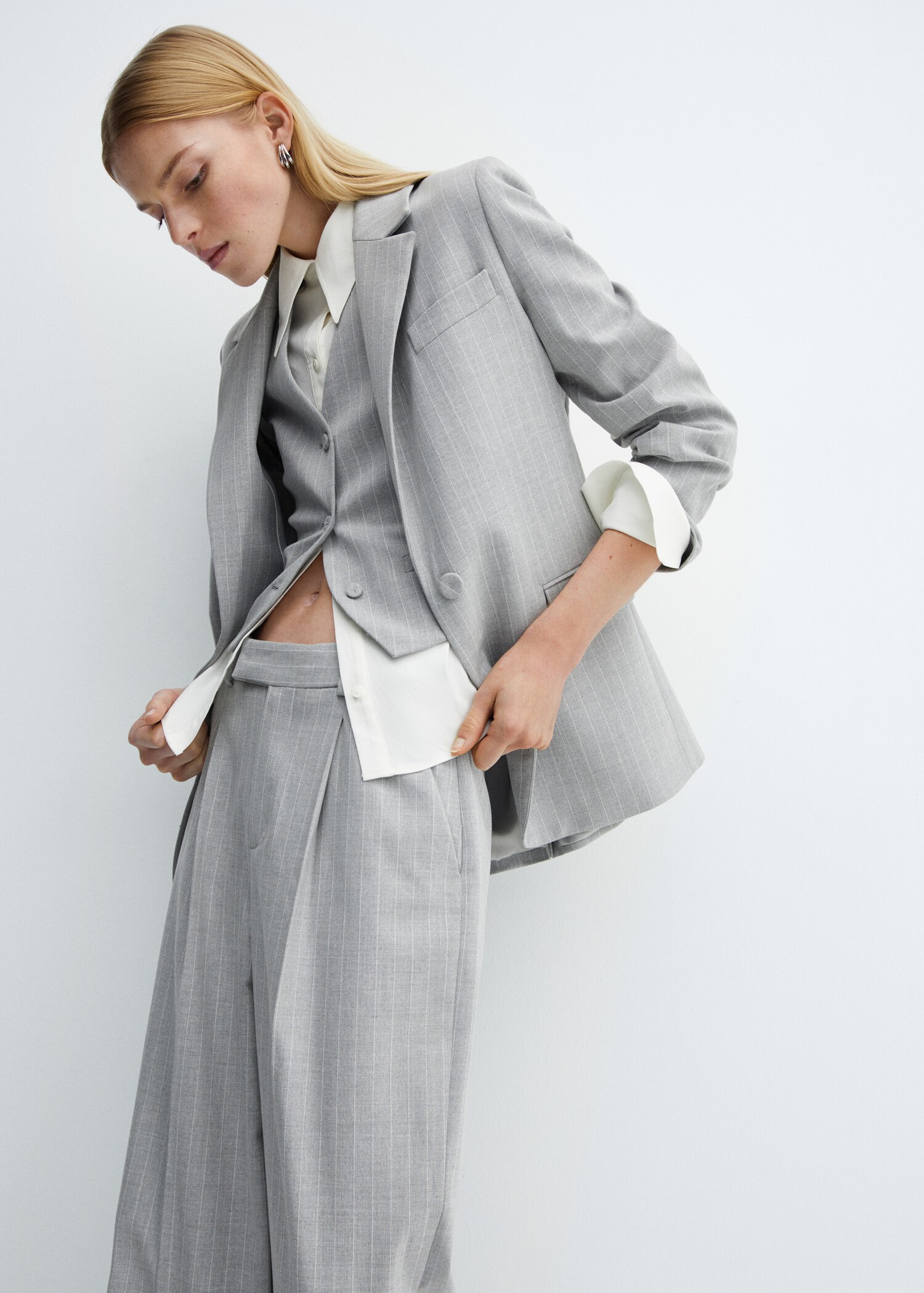 Pinstriped suit waistcoat - Details of the article 1