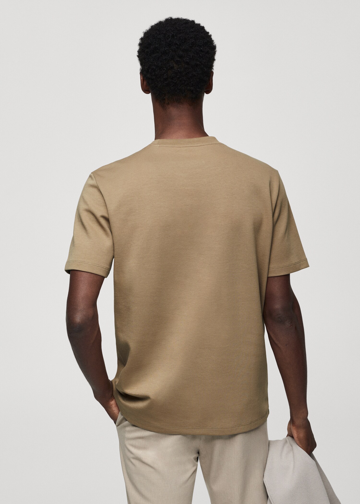 Atmungsaktives Baumwoll-T-Shirt - Rückseite des Artikels
