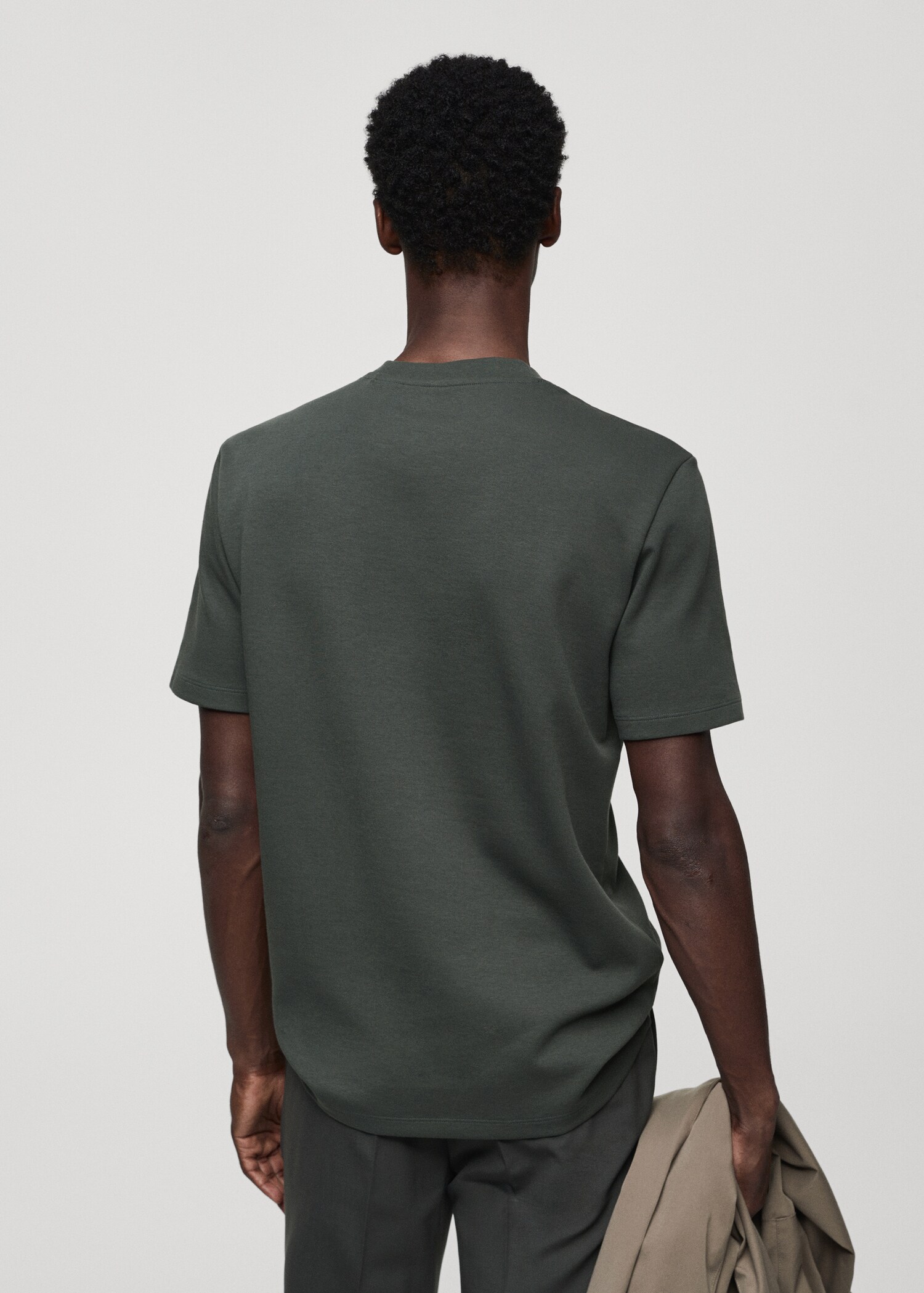 Atmungsaktives Baumwoll-T-Shirt - Rückseite des Artikels