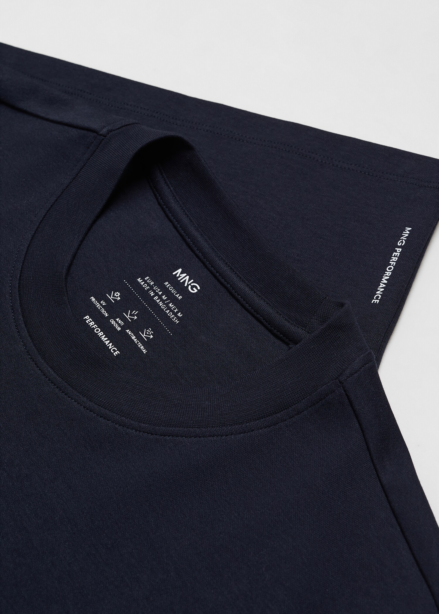Atmungsaktives Baumwoll-T-Shirt - Detail des Artikels 8
