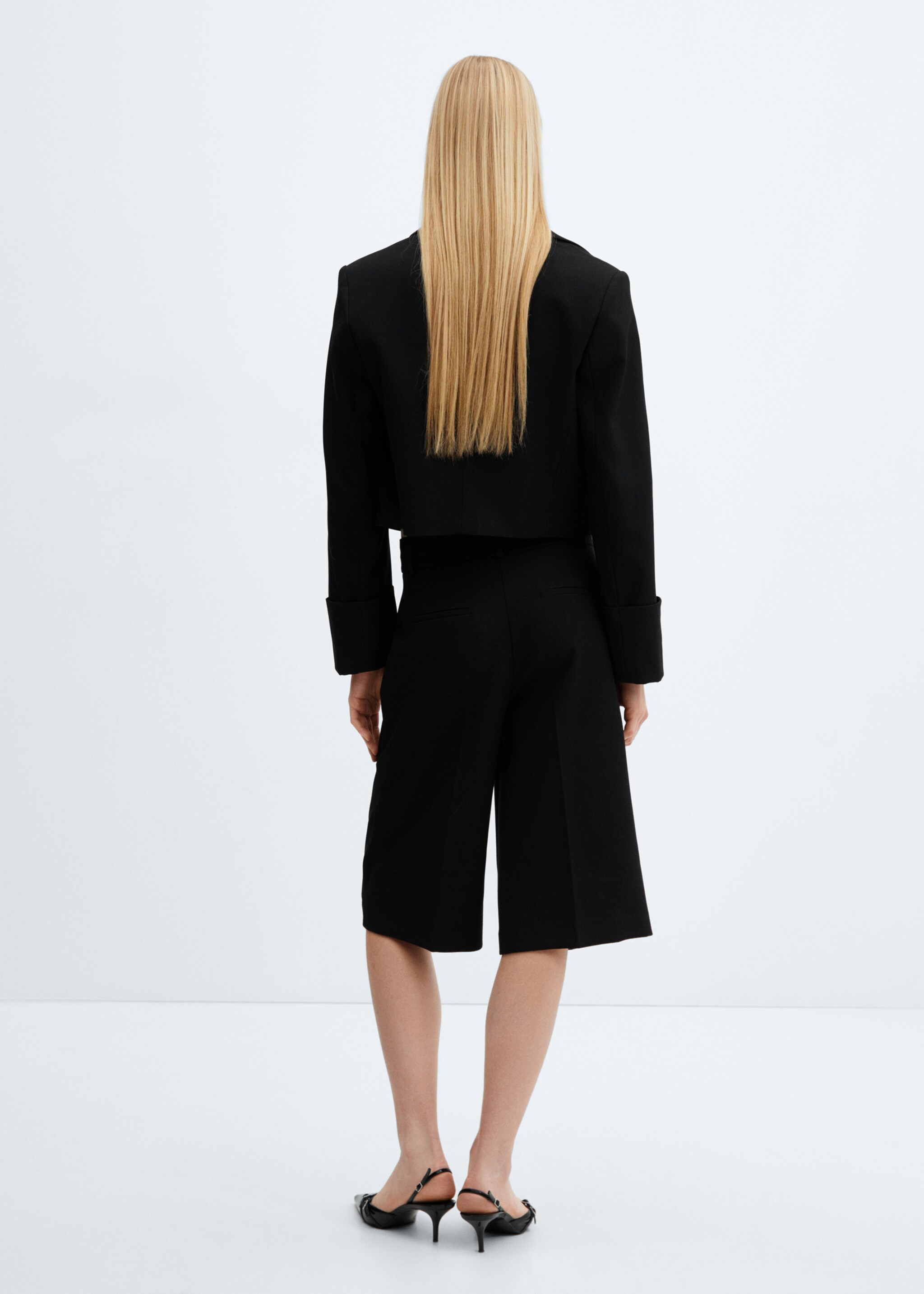 Cropped suit jacket - Reverse of the article