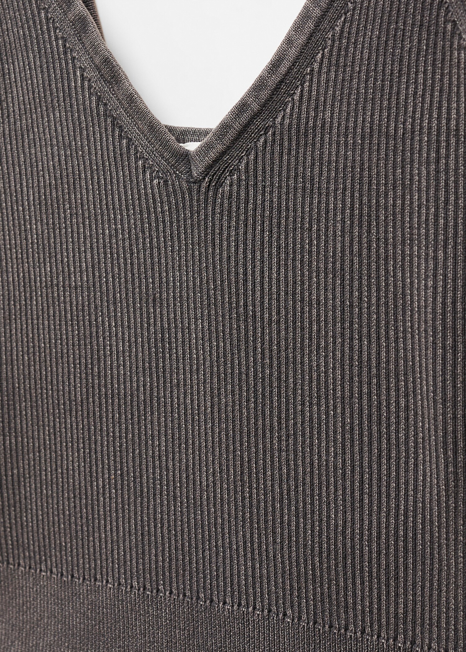 Strap top - Details of the article 8