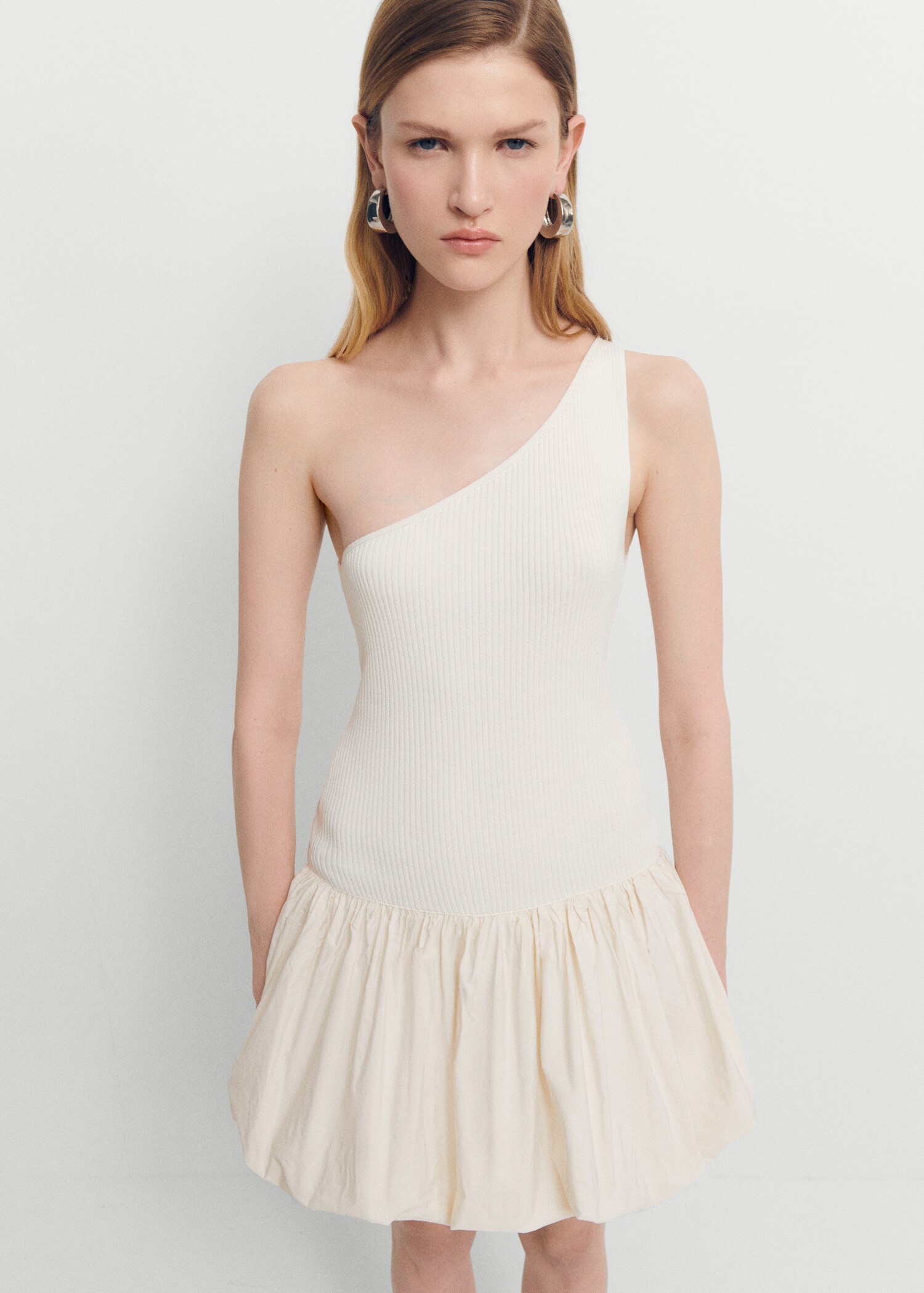 Short puffed hem dress - Medium plane