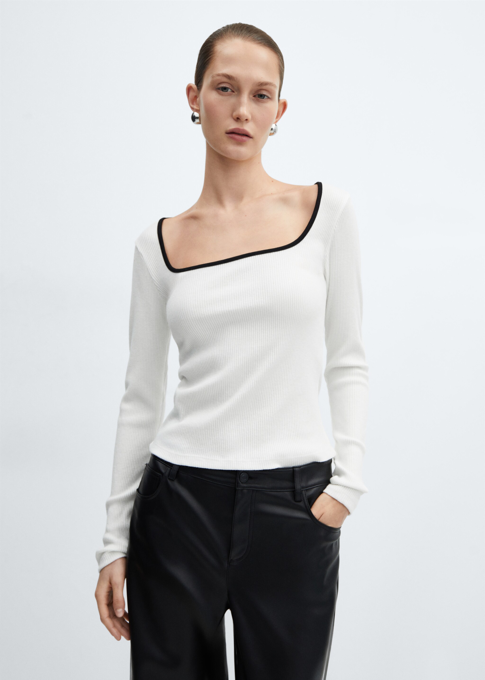 Ribbed Squared neckline t-shirt - Medium plane, White. Ref: 67054784-00.