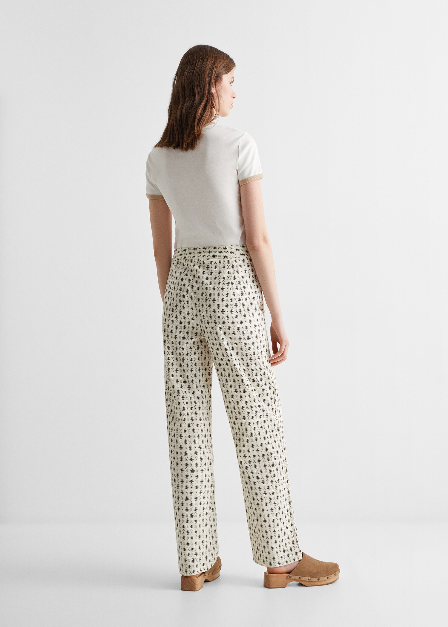Gemusterte Baggy Pants - Rückseite des Artikels