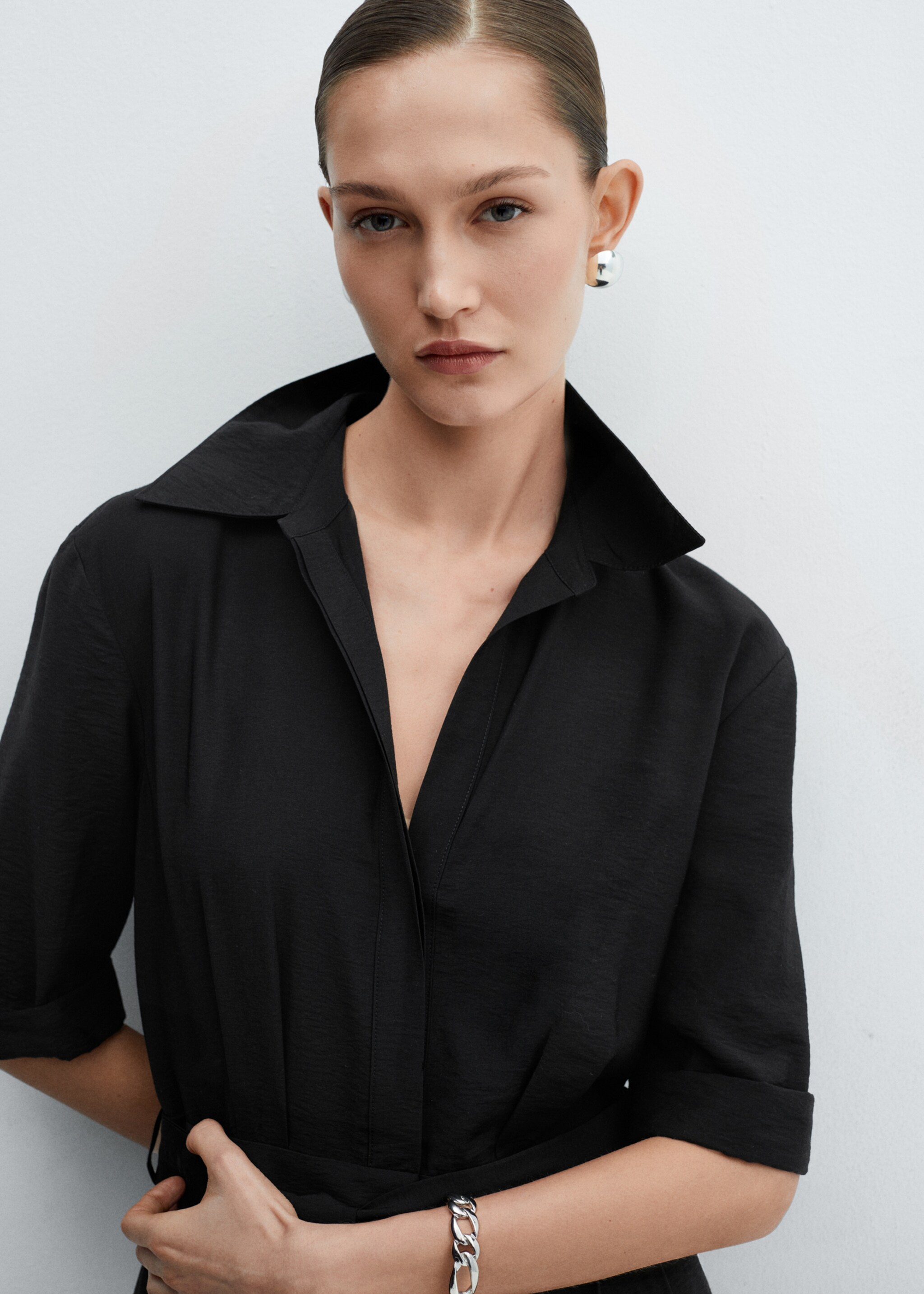 Belt long jumpsuit - Details of the article 2, Black. Ref: 67055750-00.