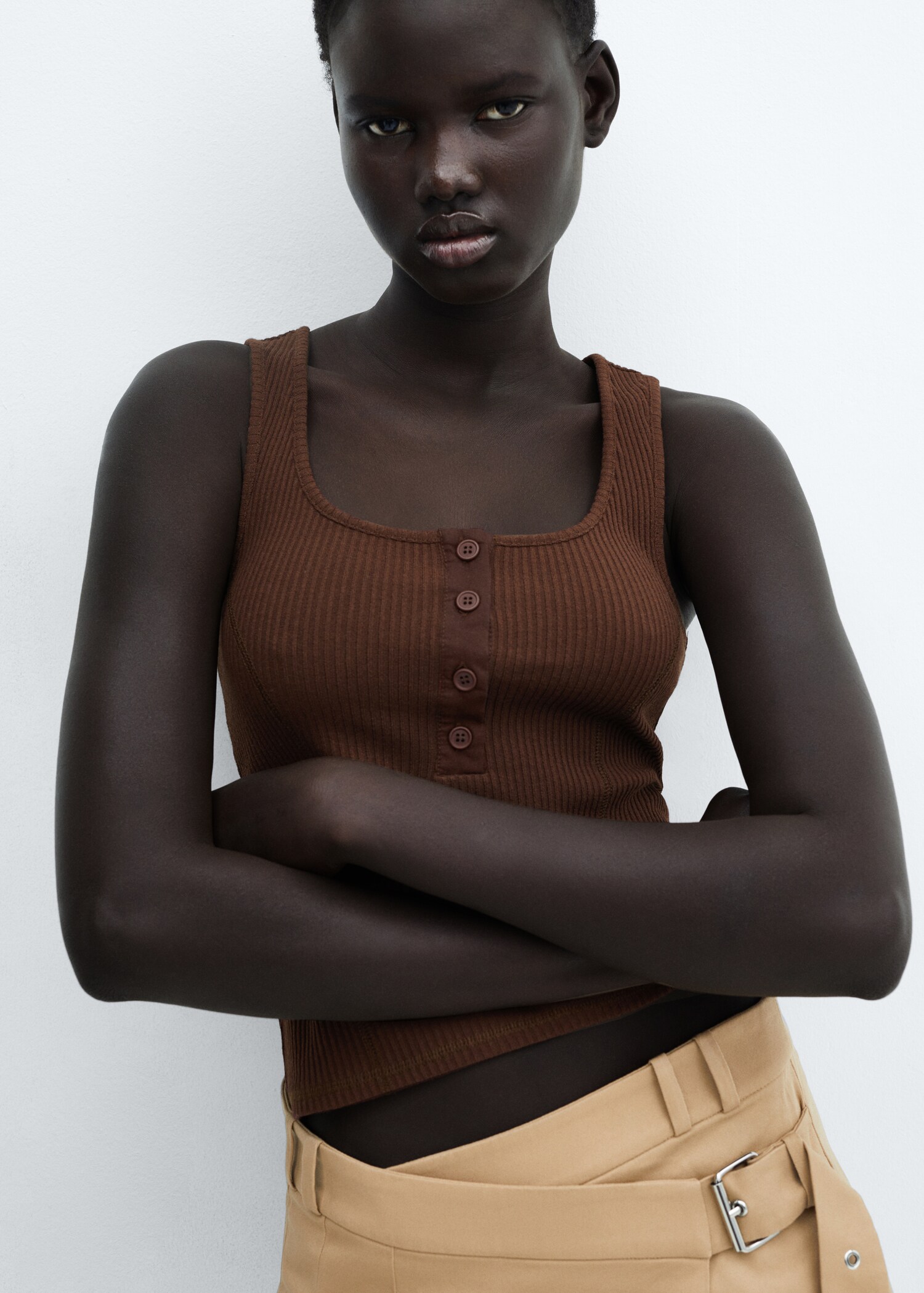 Buttoned ribbed top - Medium plane