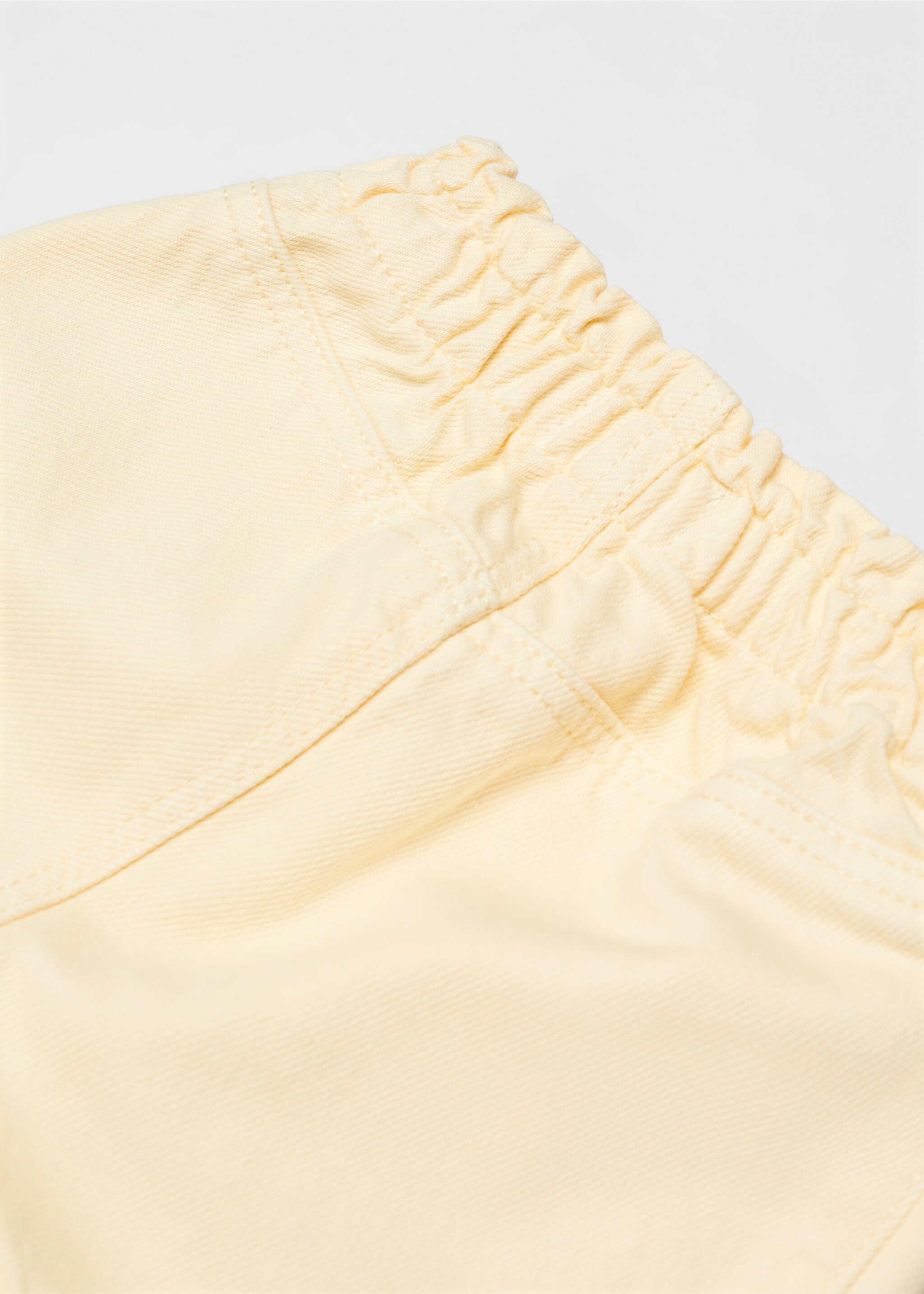 Short paperbag - Détail de l'article 0, Jaune pastel. Ref: 67056007-00.