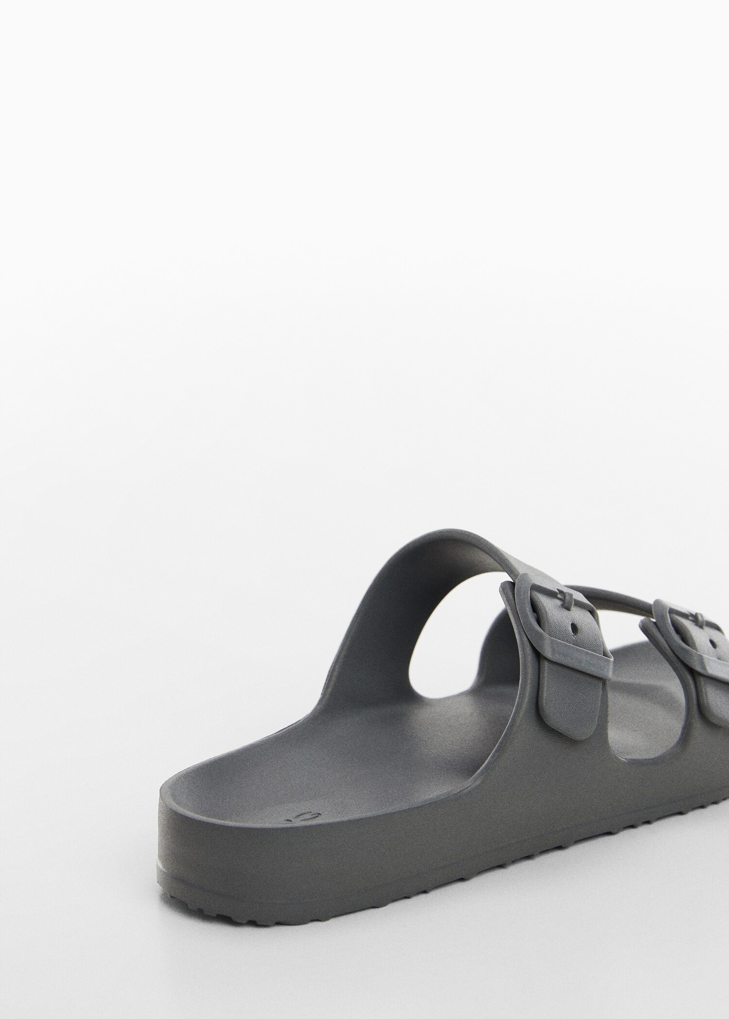 Flip-Flops mit Schnallen - Detail des Artikels 1