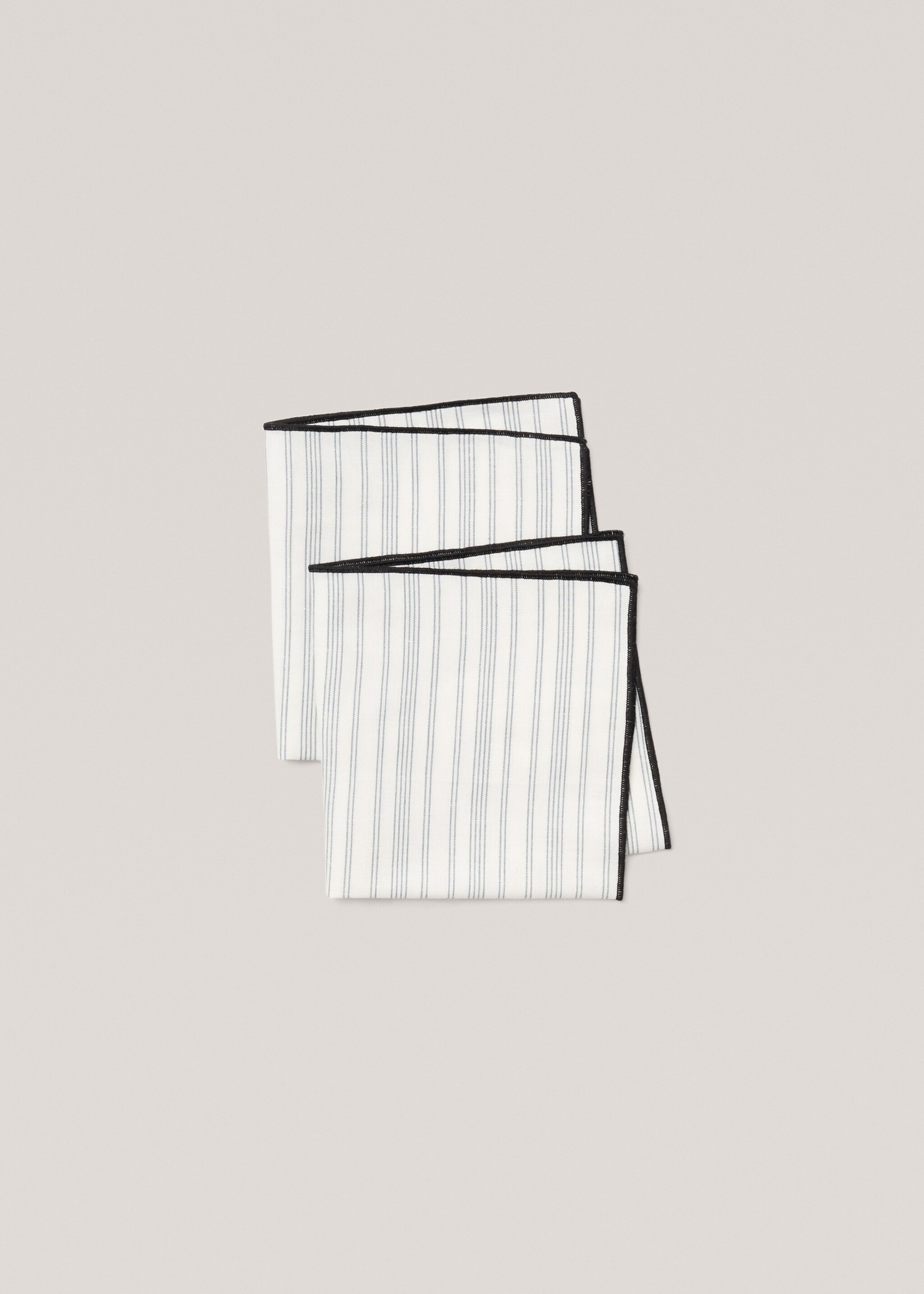 Cotton linen napkin with contrast trim - Details of the article 1, Ecru. Ref: 67056019-00.