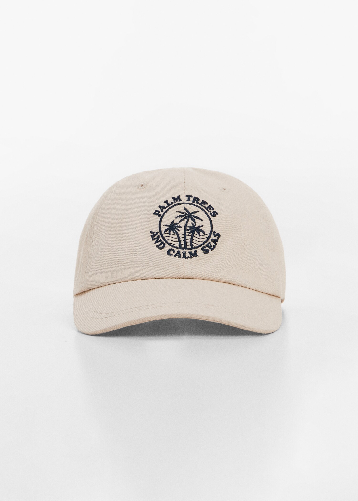 Casquette détail brodé - Plan moyen
