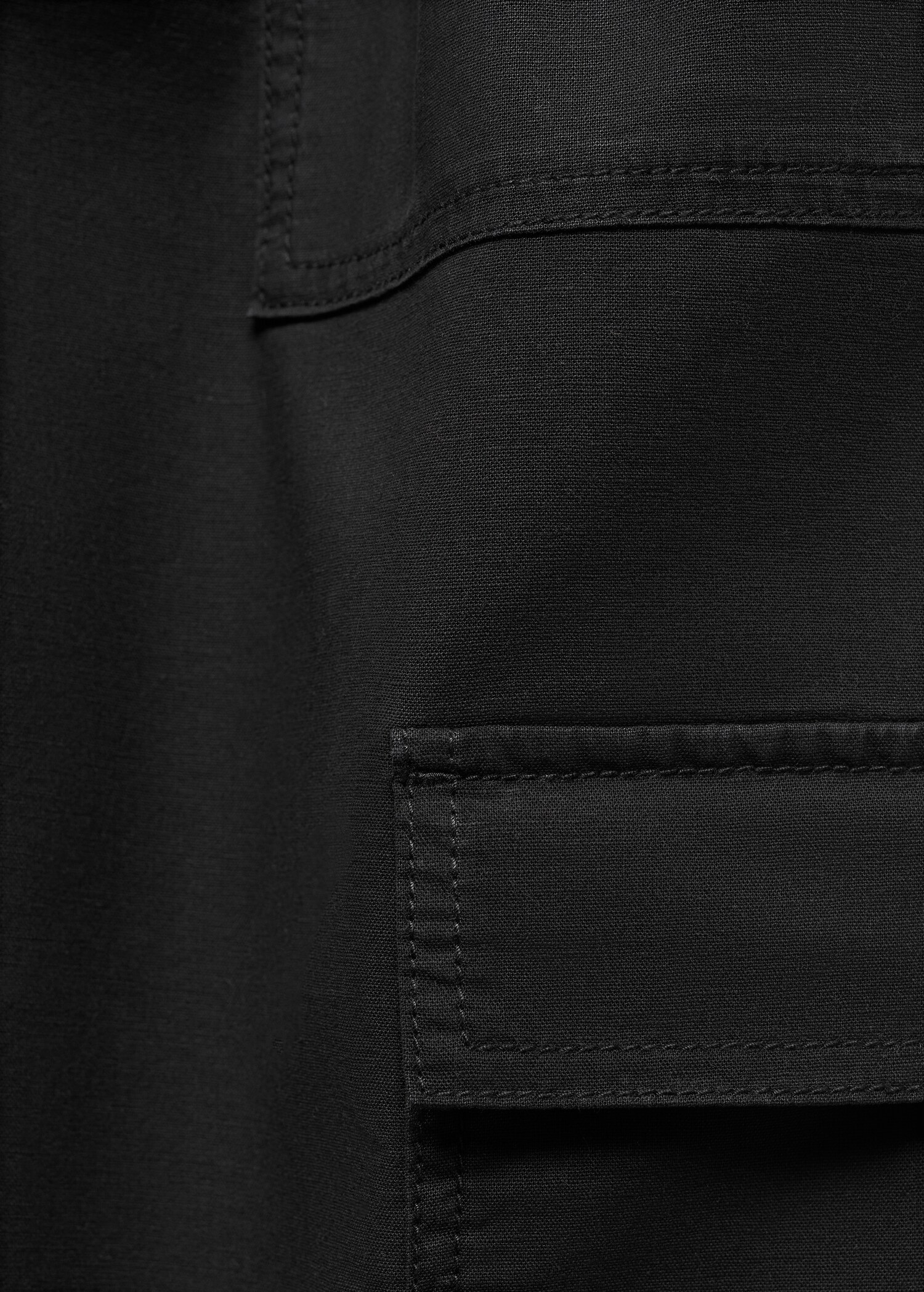 Flowy cargo trousers - Details of the article 8