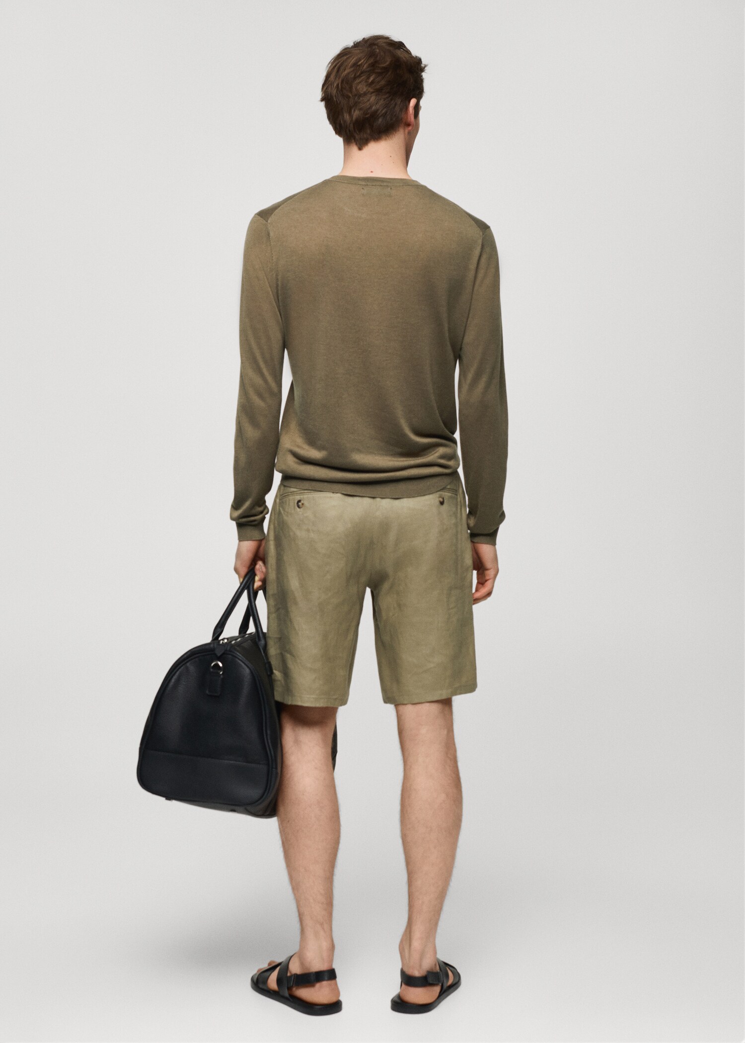 Feiner Pullover aus Maulbeerenseide - Rückseite des Artikels