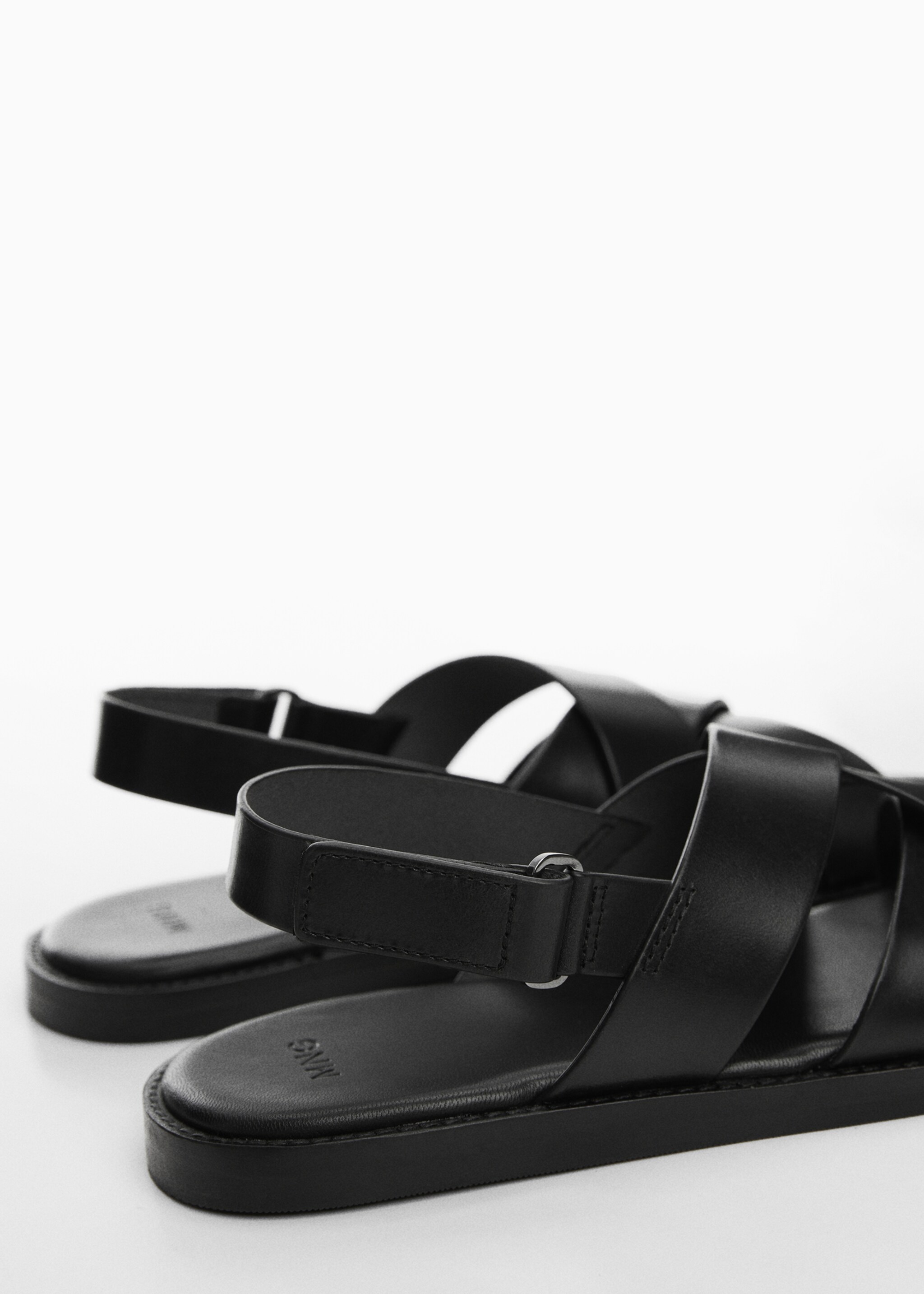 Überkreuzte Riemchensandale aus 100 % Leder - Detail des Artikels 1