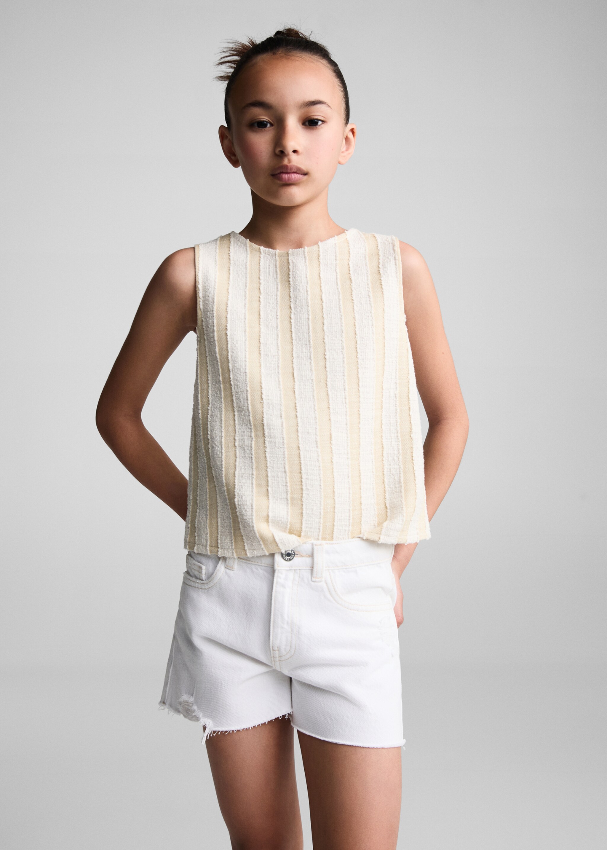 Decorative ripped denim shorts - Medium plane