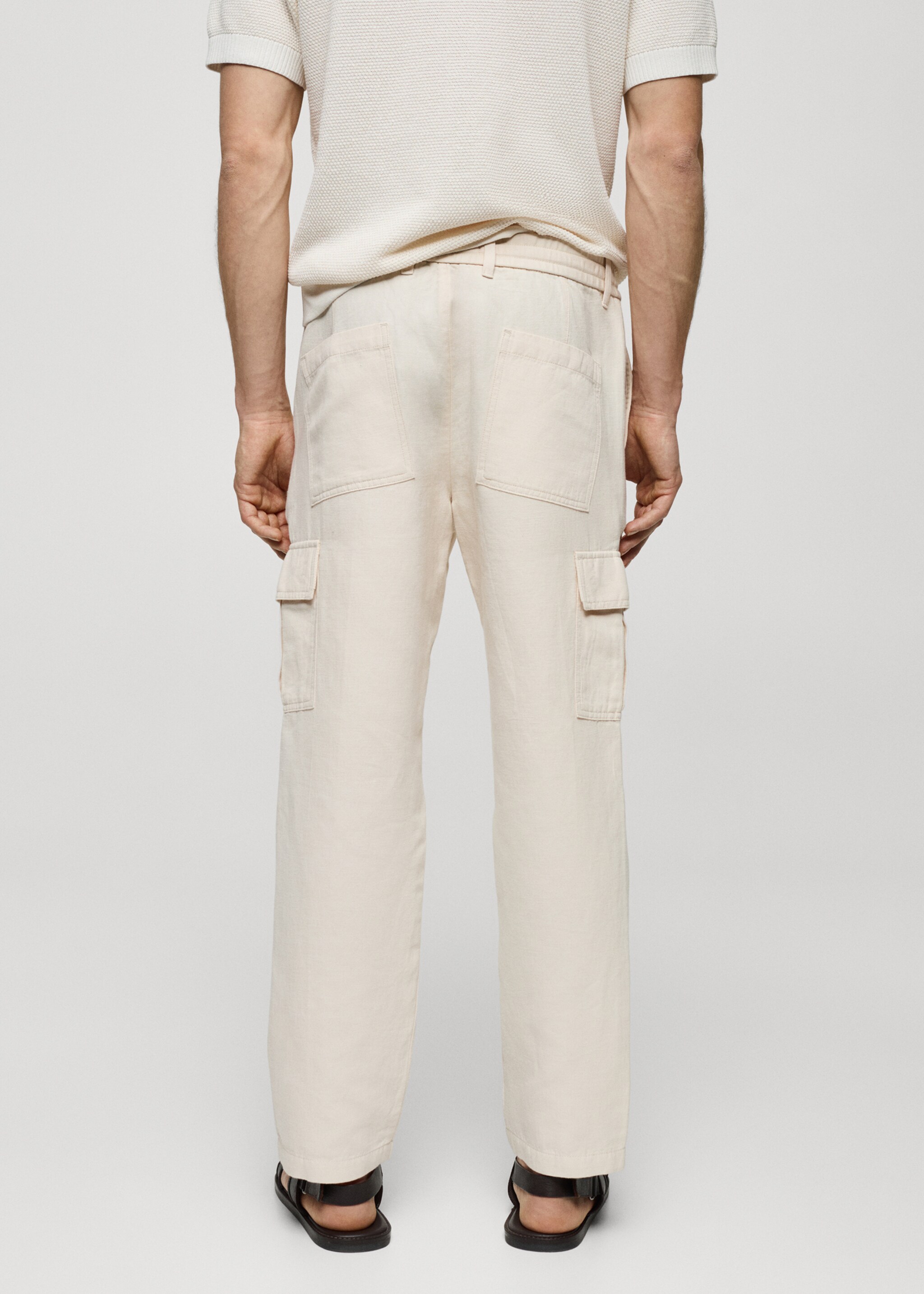 Cotton-linen cargo trousers - Reverse of the article