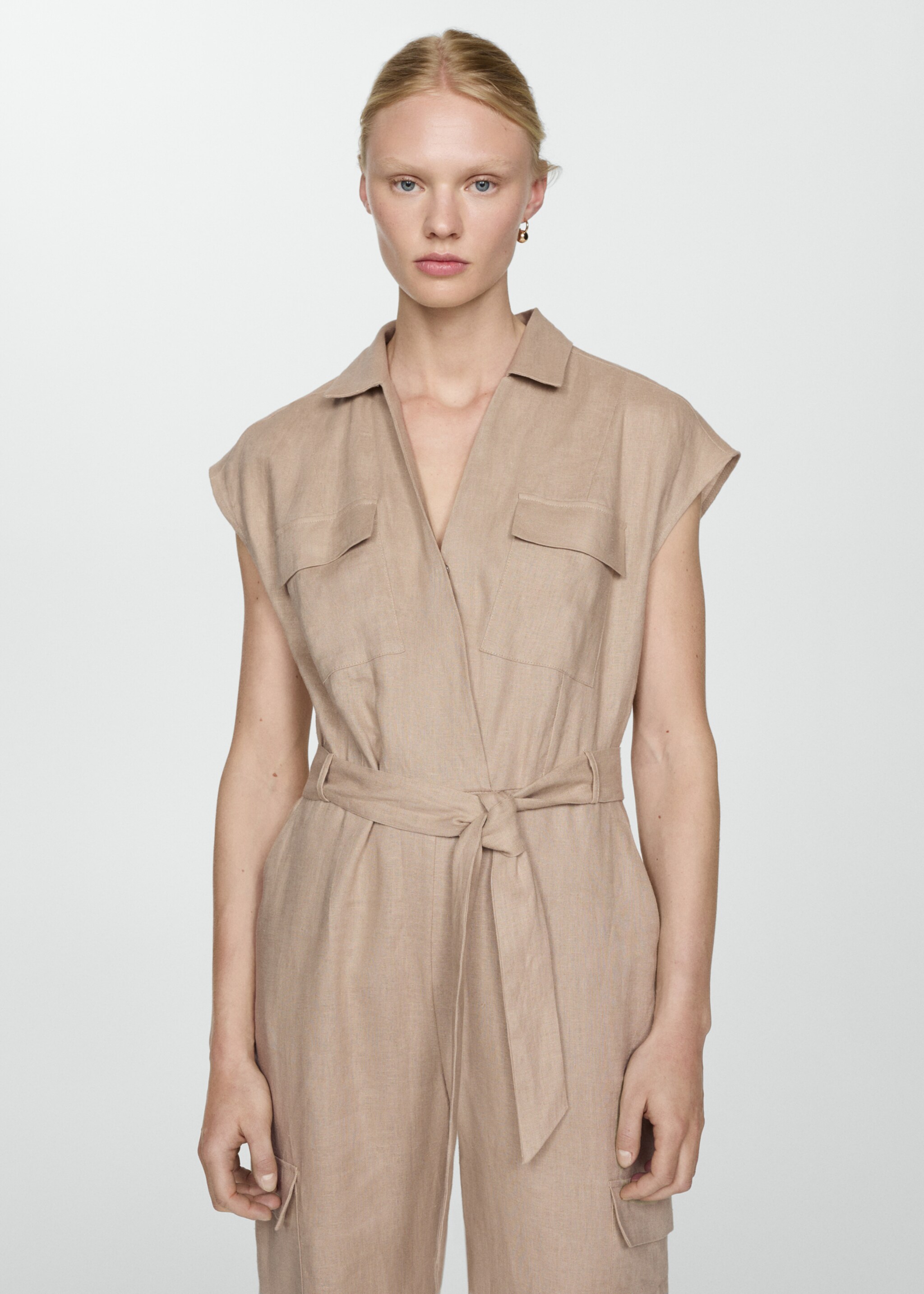 Cargo-style linen jumpsuit - Medium plane