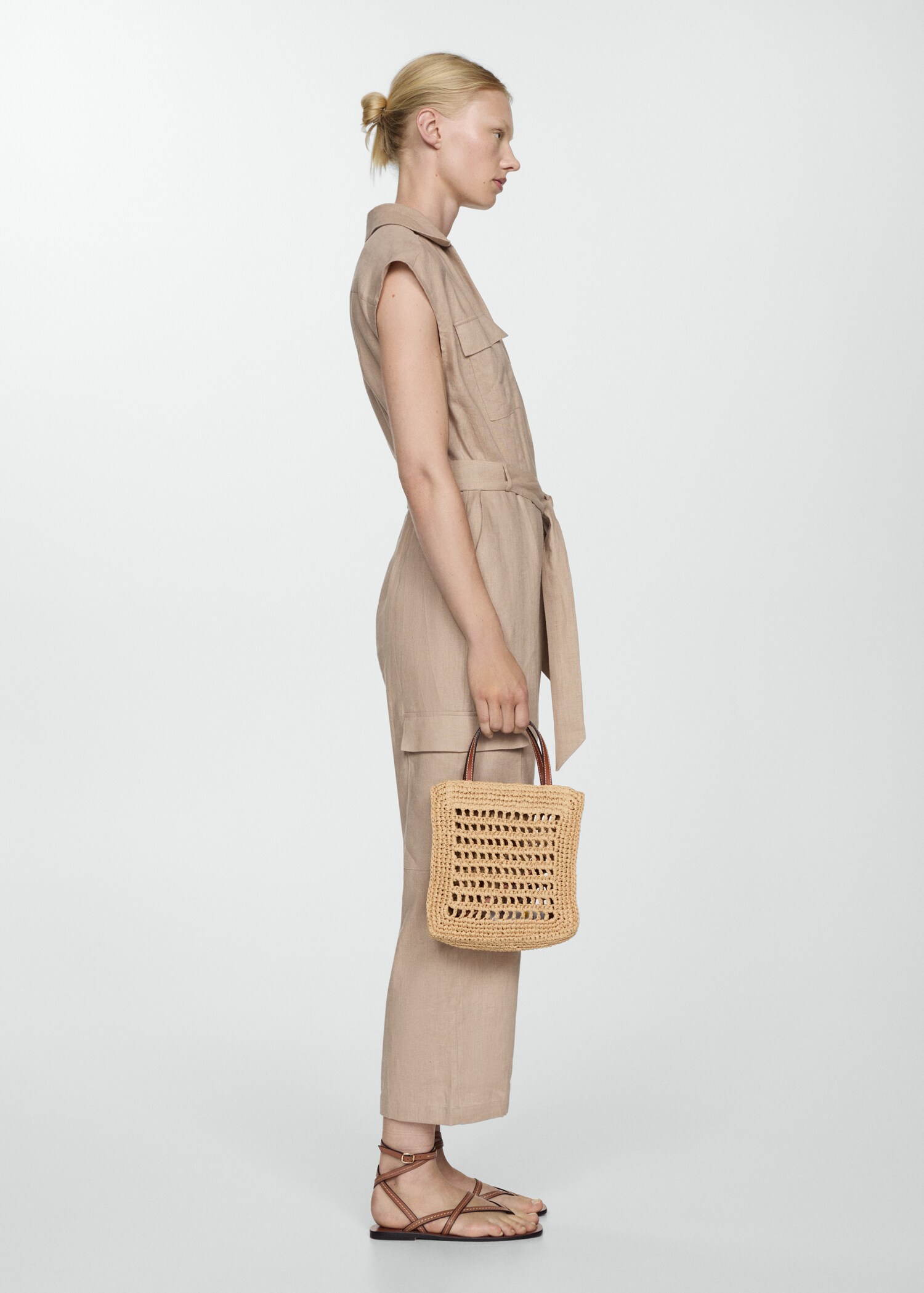 Cargo-style linen jumpsuit - Details of the article 6