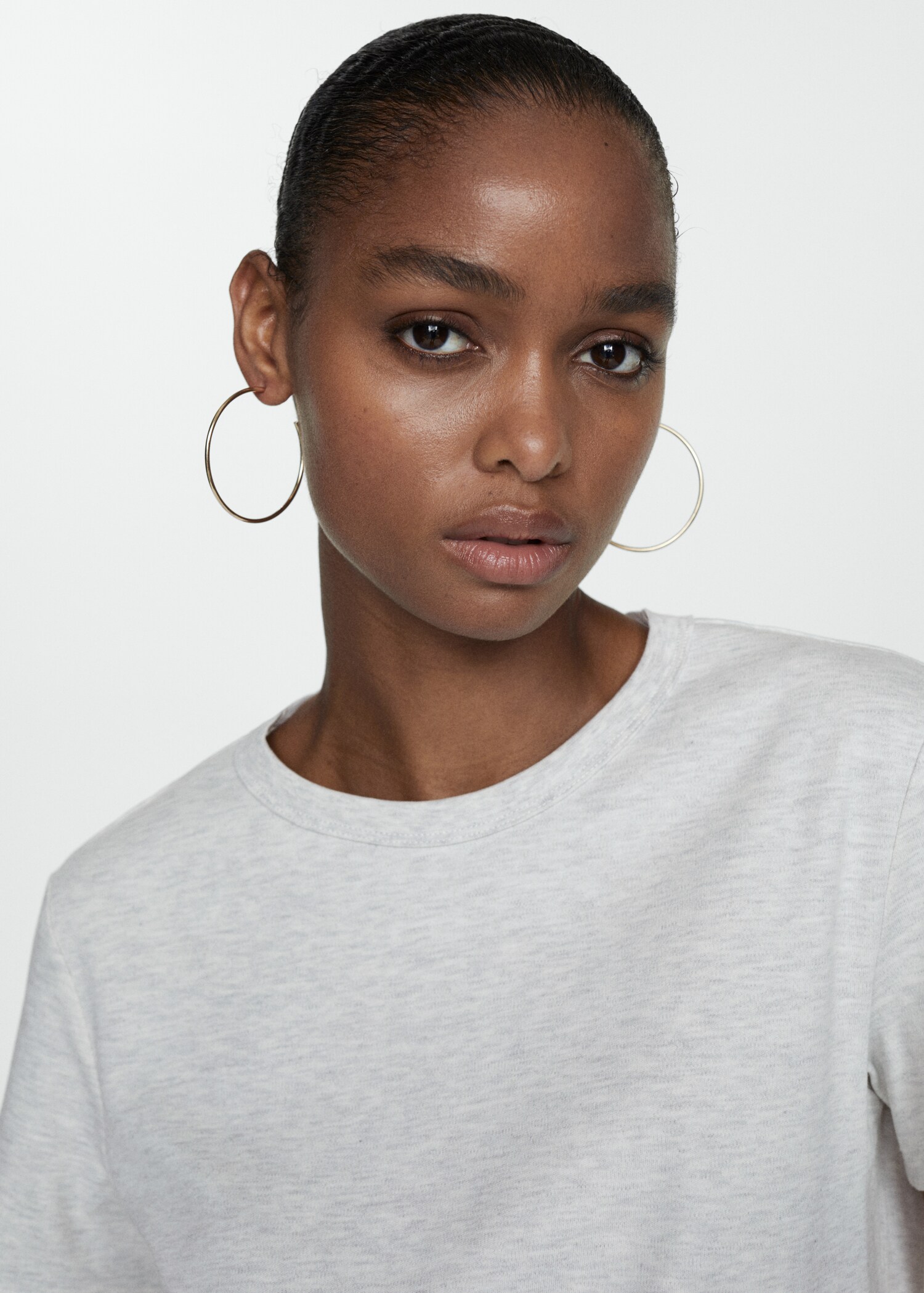 Short-sleeved cotton t-shirt - Details of the article 1