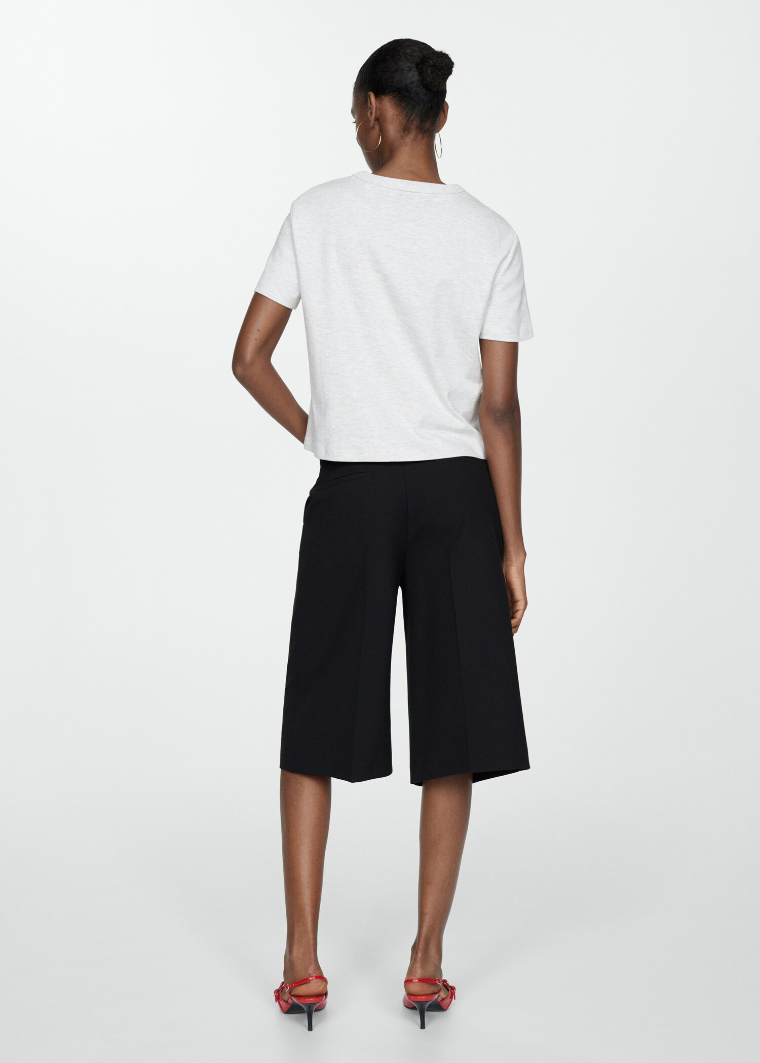 Short-sleeved cotton t-shirt - Reverse of the article