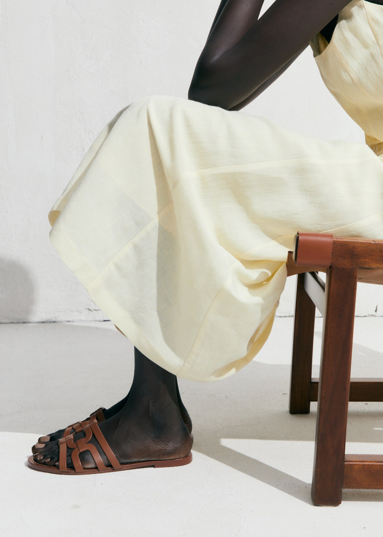 Leather straps sandals - Details of the article 9