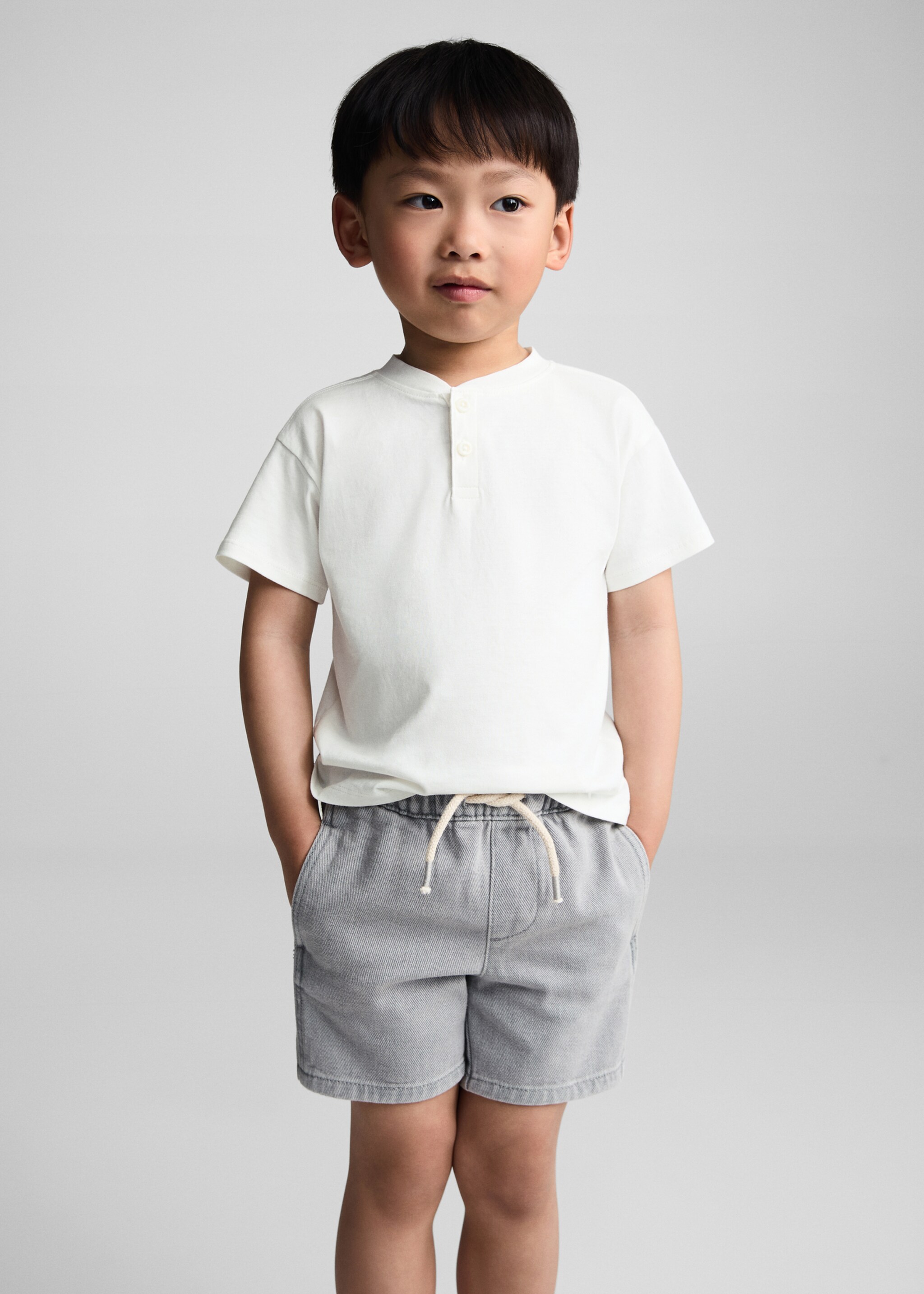 Comfy-fit denim Bermuda shorts - Medium plane, Denim Grey. Ref: 67057915-00.