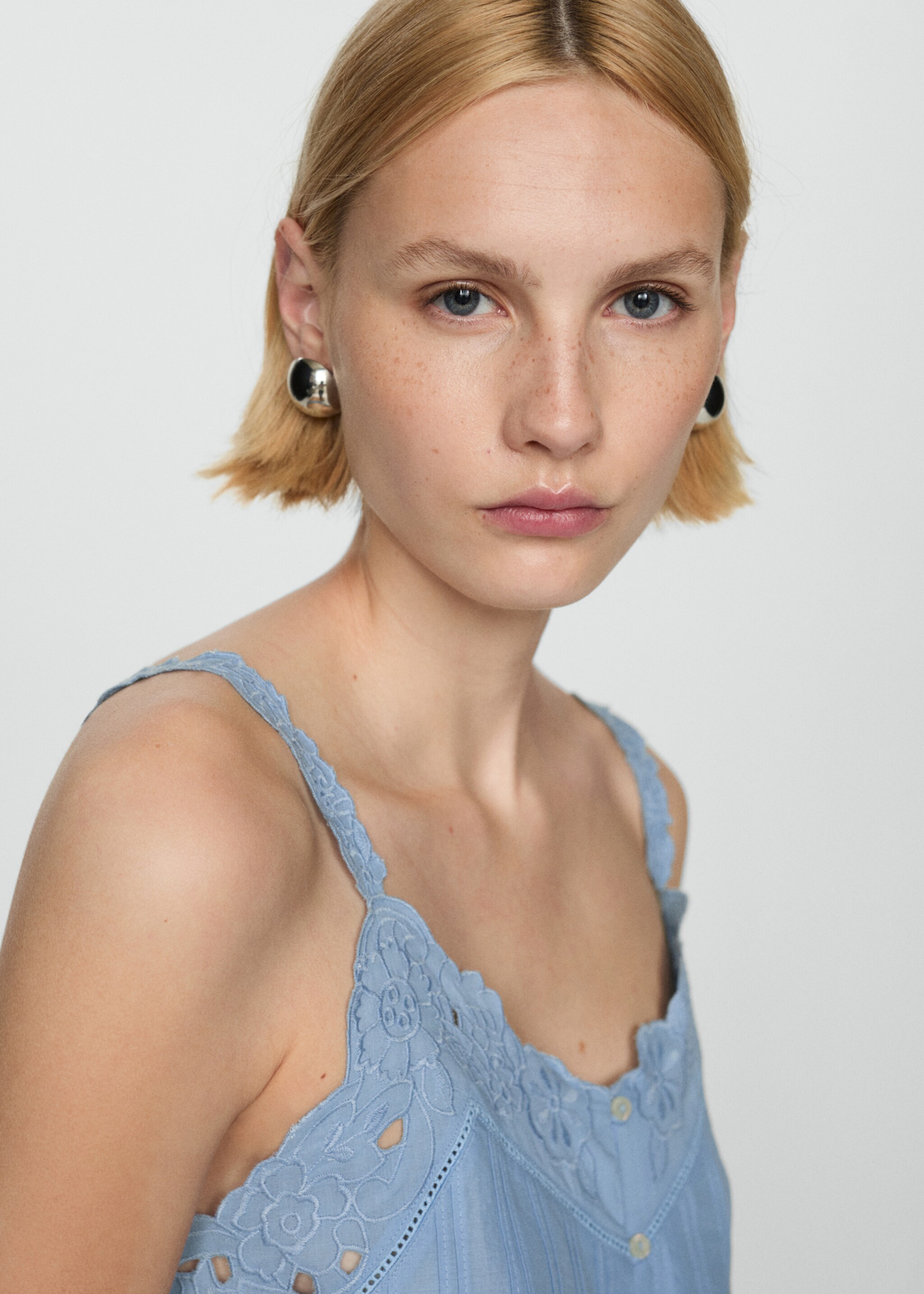 Embroidered strap top - Details of the article 1
