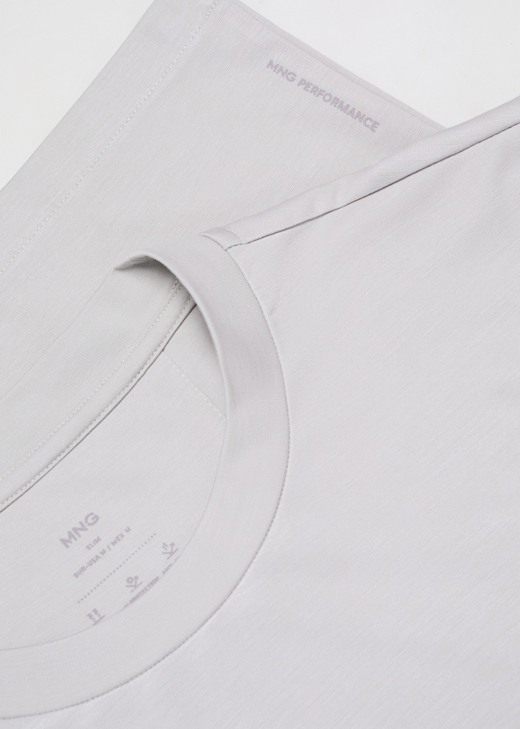 T-shirt slim-fit poche - Détail de l'article 0