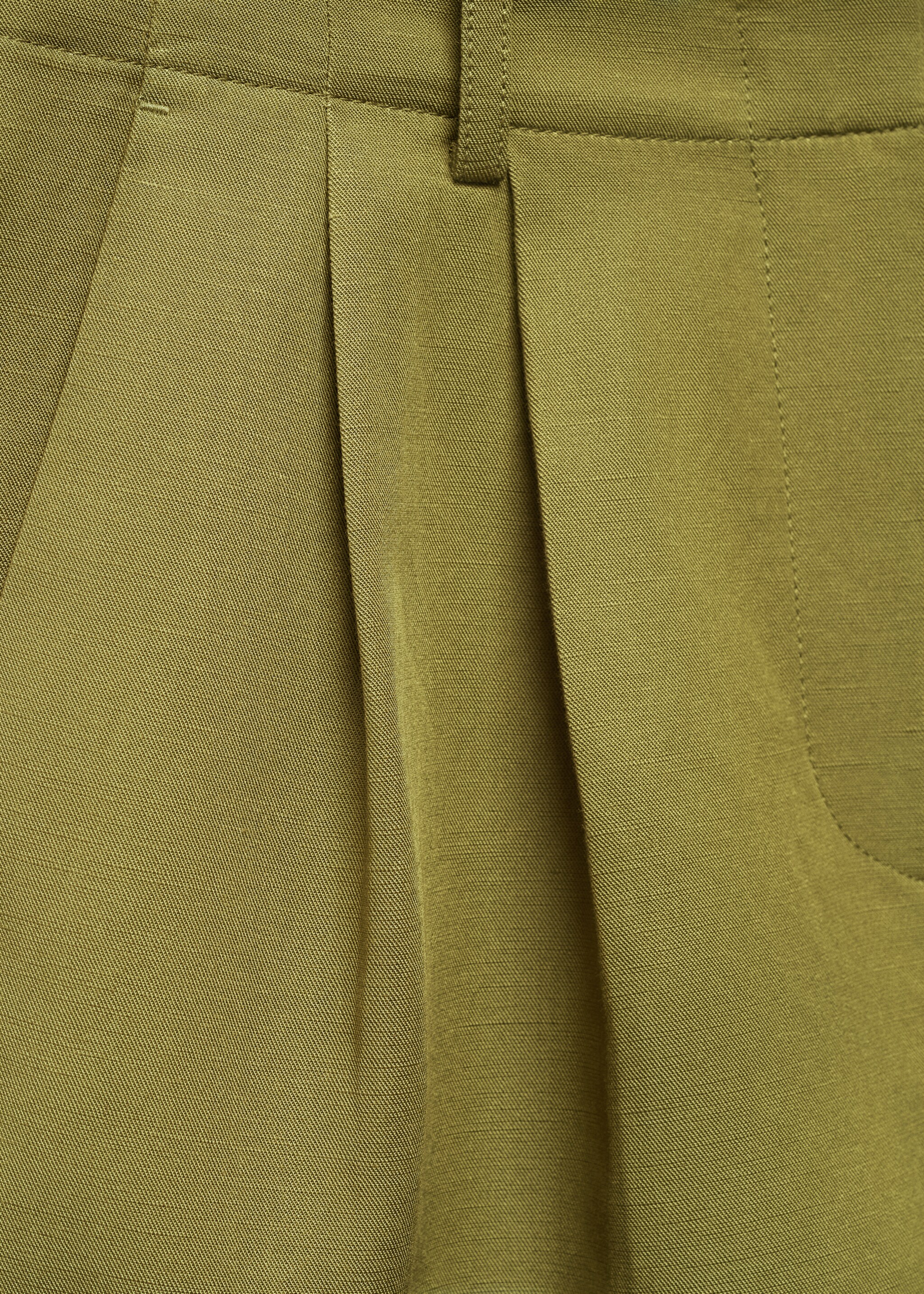 Linen-blend Bermuda plated shorts - Details of the article 8, Khaki. Ref: 67059229-00.