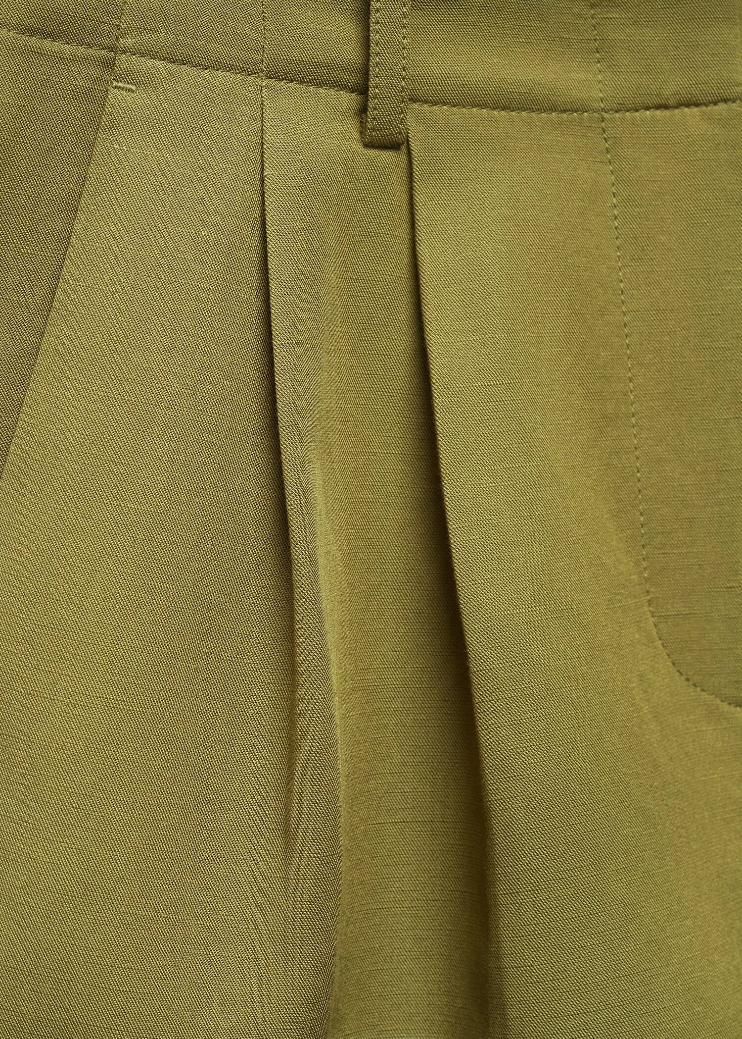 Linen-blend Bermuda plated shorts - Details of the article 8
