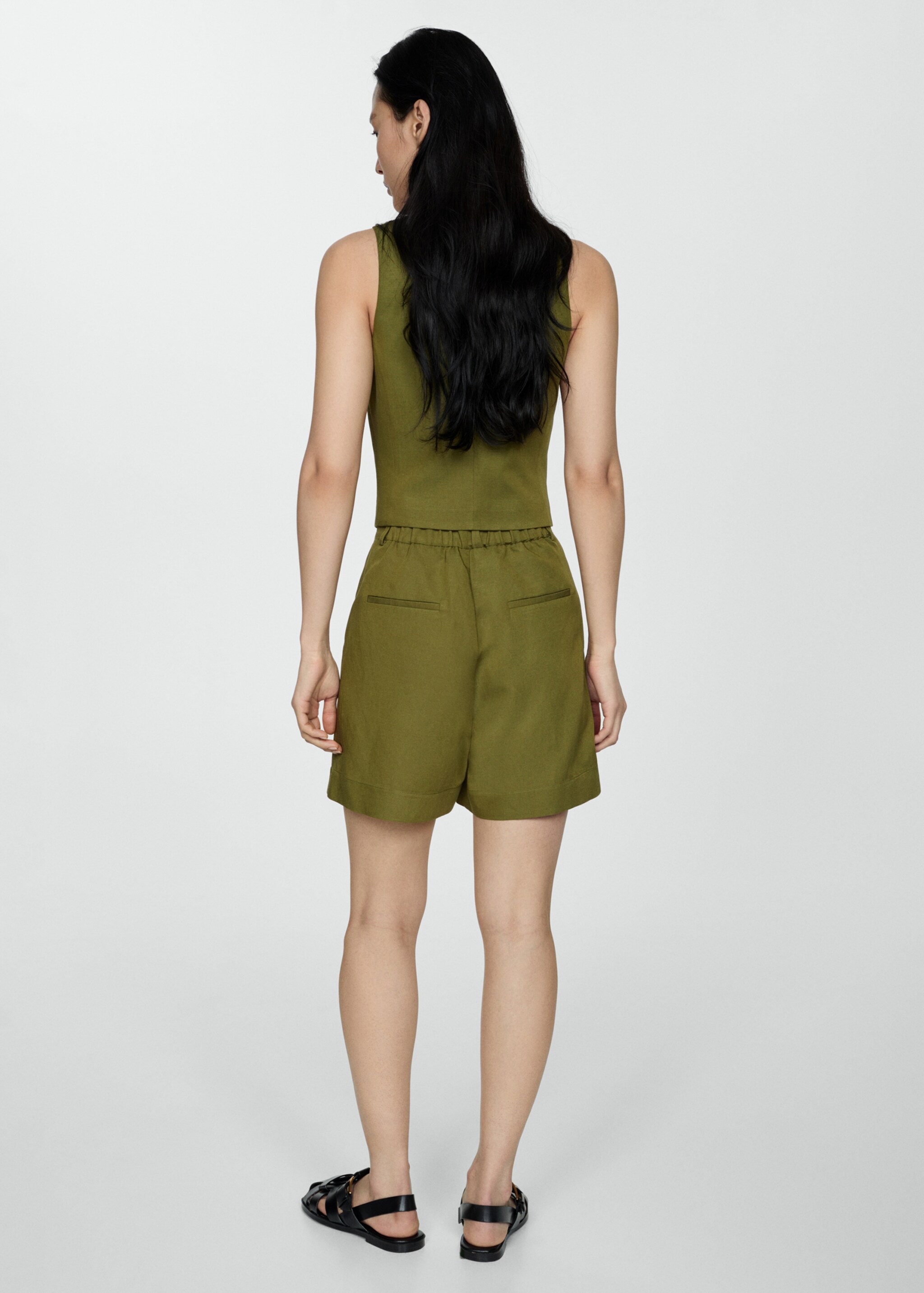 Linen-blend Bermuda plated shorts - Reverse of the article, Khaki. Ref: 67059229-00.