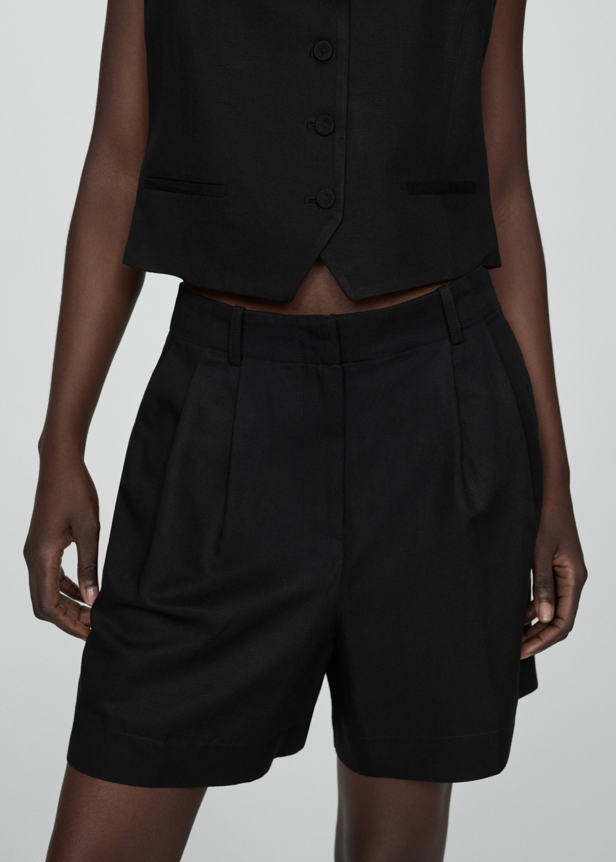Linen-blend Bermuda plated shorts - Details of the article 1, Black. Ref: 67059229-00.