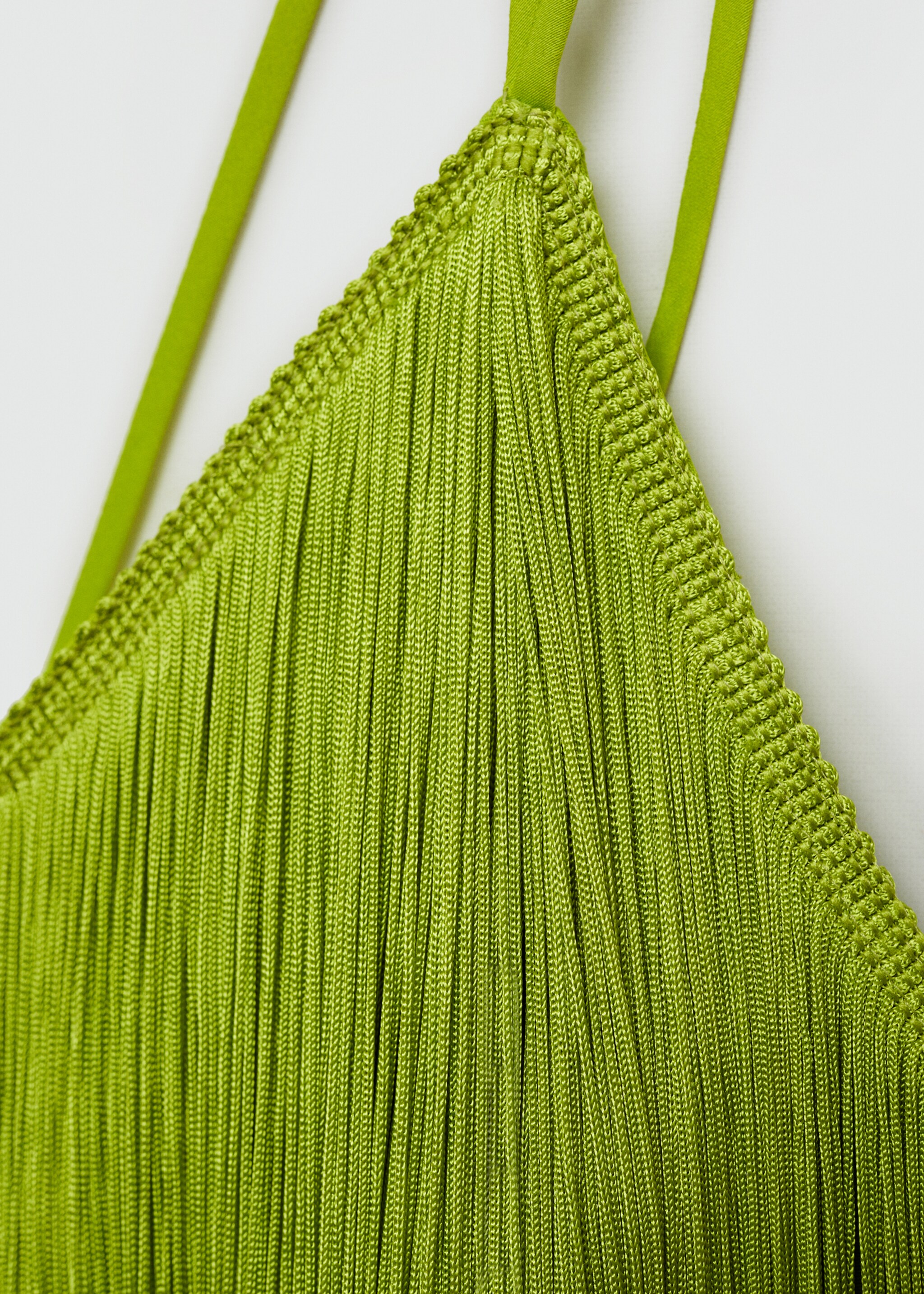 Asymmetrical fringed top - Details of the article 8