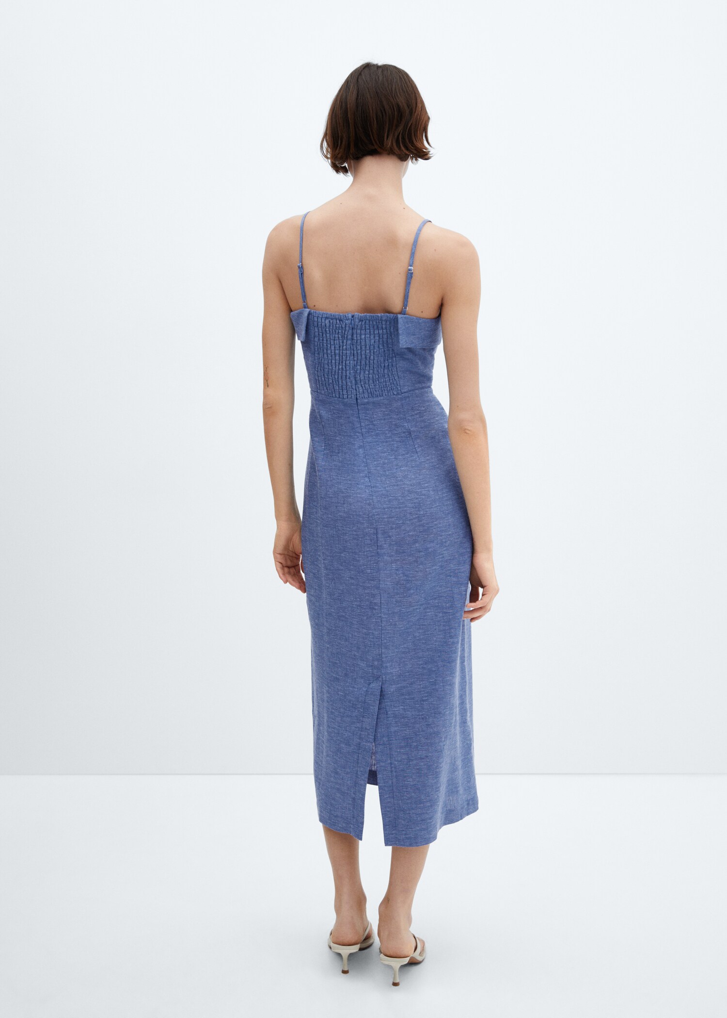 Linen strap dress - Reverse of the article
